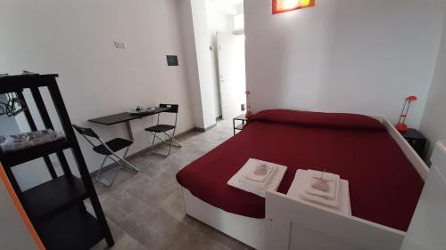 Studio Apartment photo 1