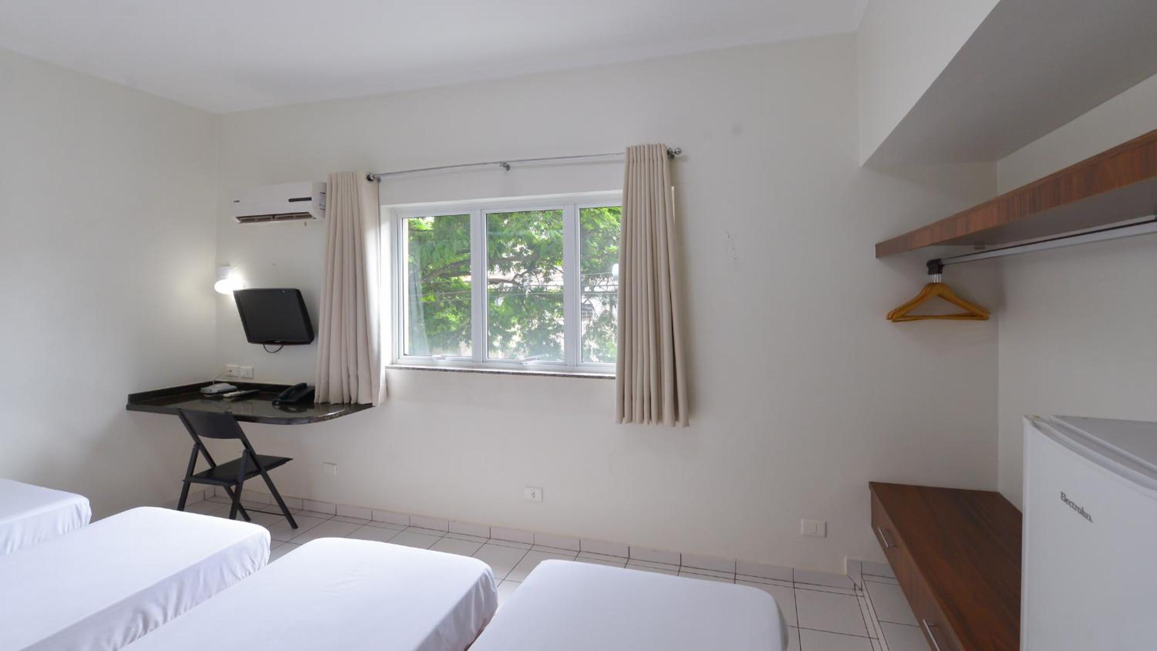 Quadruple Room (4 single beds) photo 1