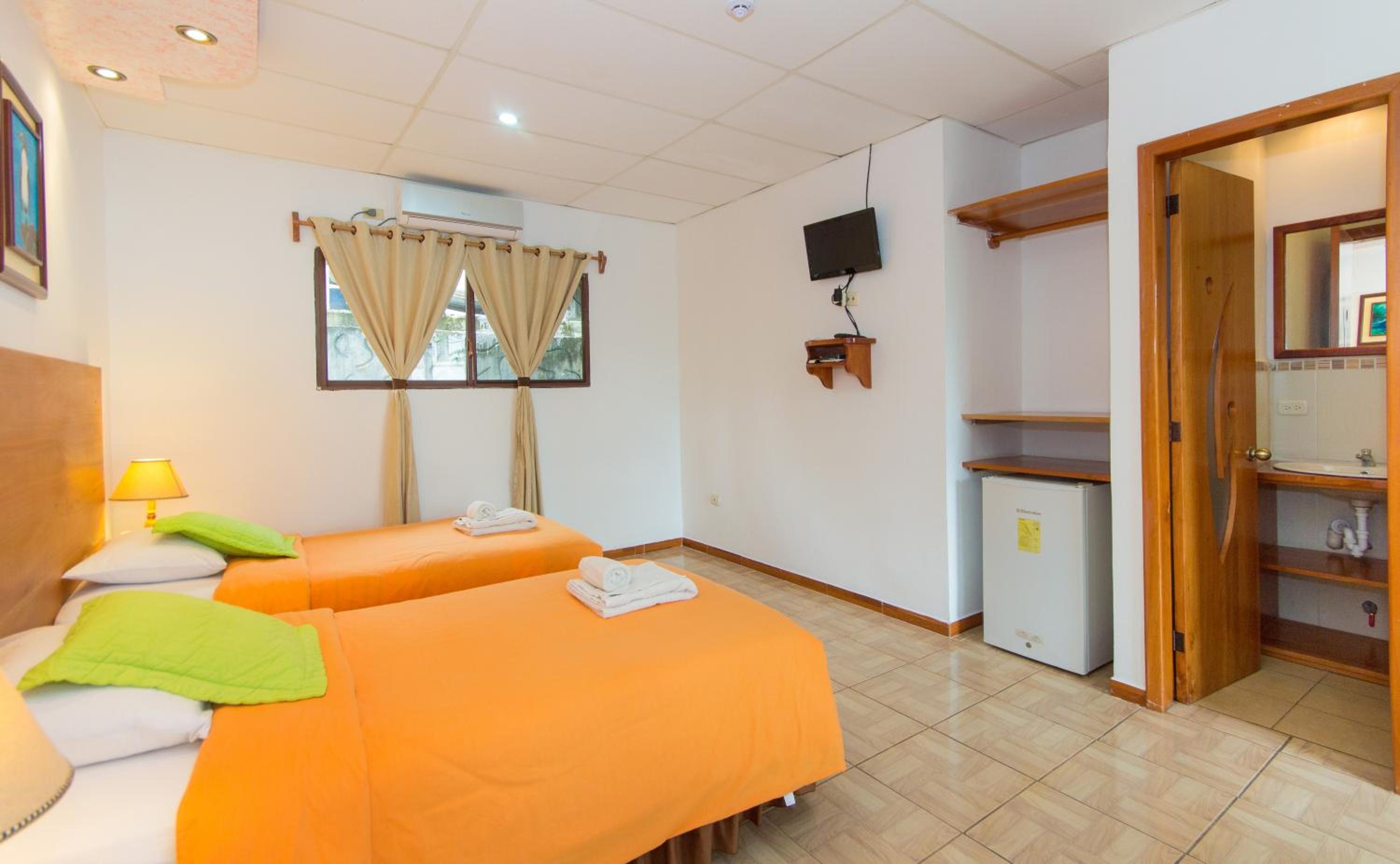 Twin Room with Garden View photo 2