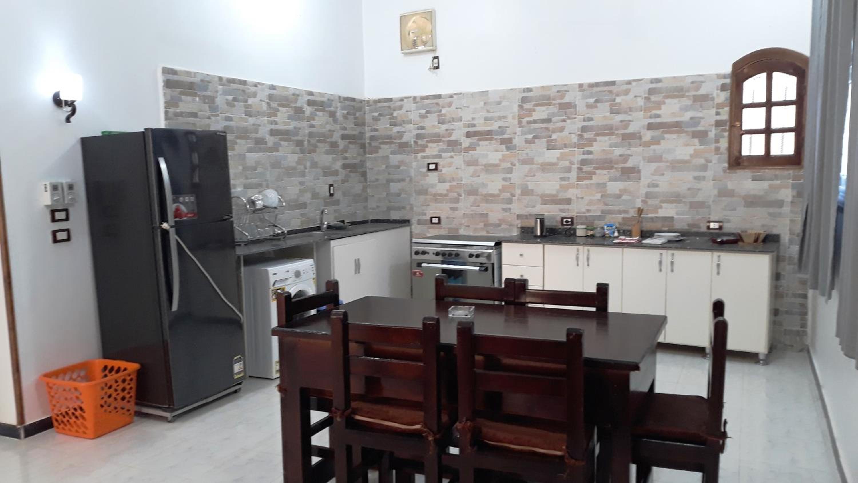 Two-Bedroom Apartment - Photo 9