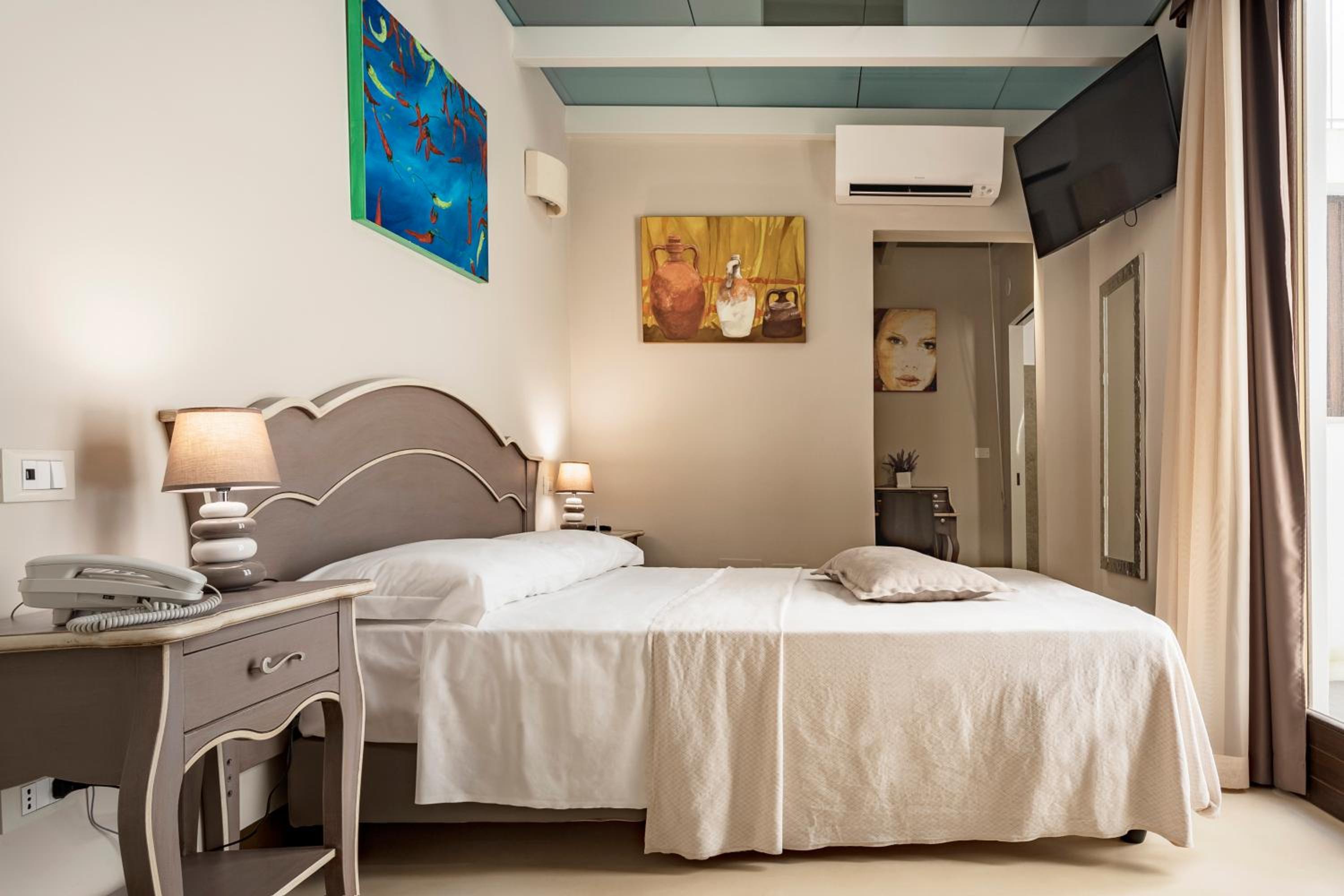 Classic Double Room