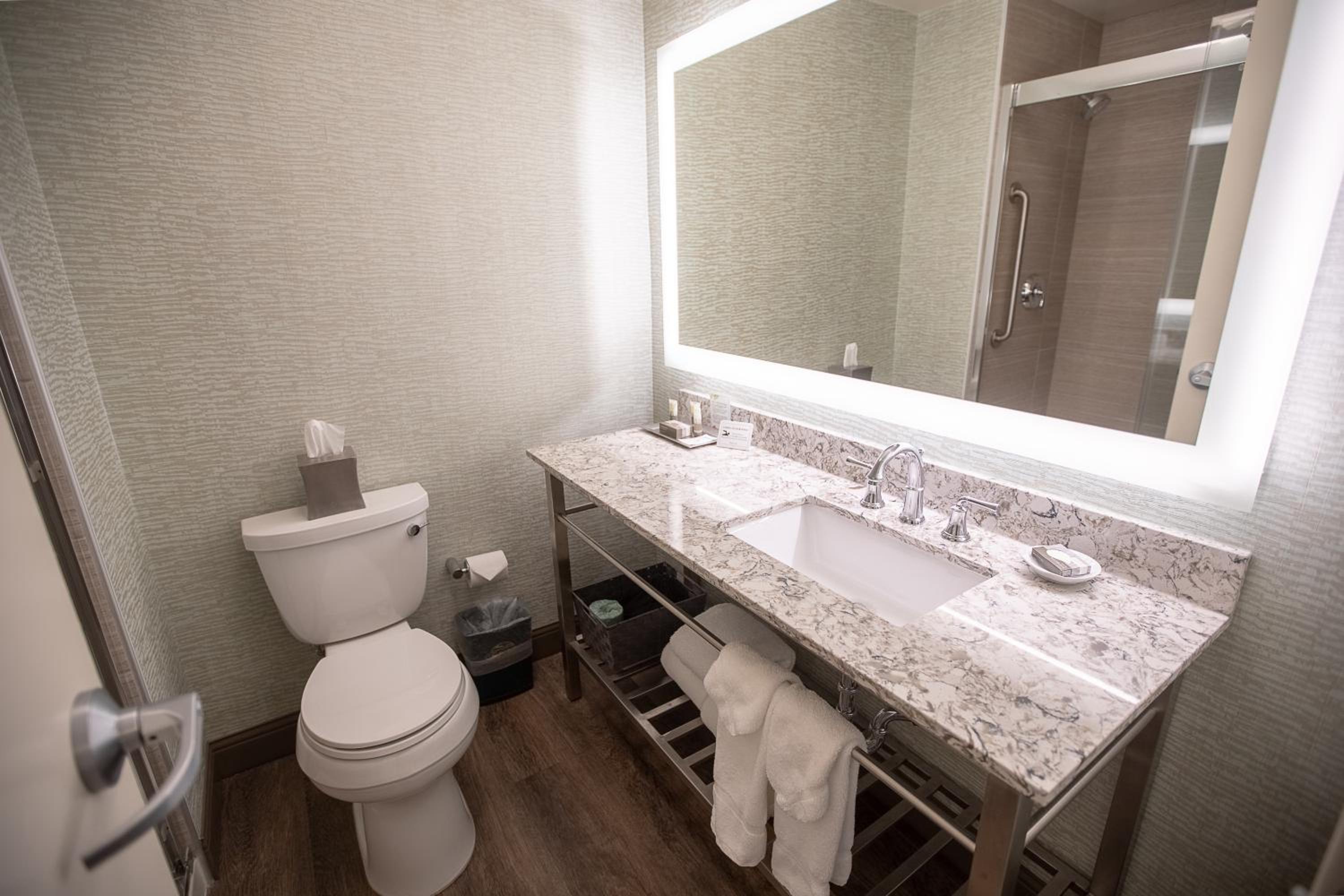 Queen Room - Photo 5