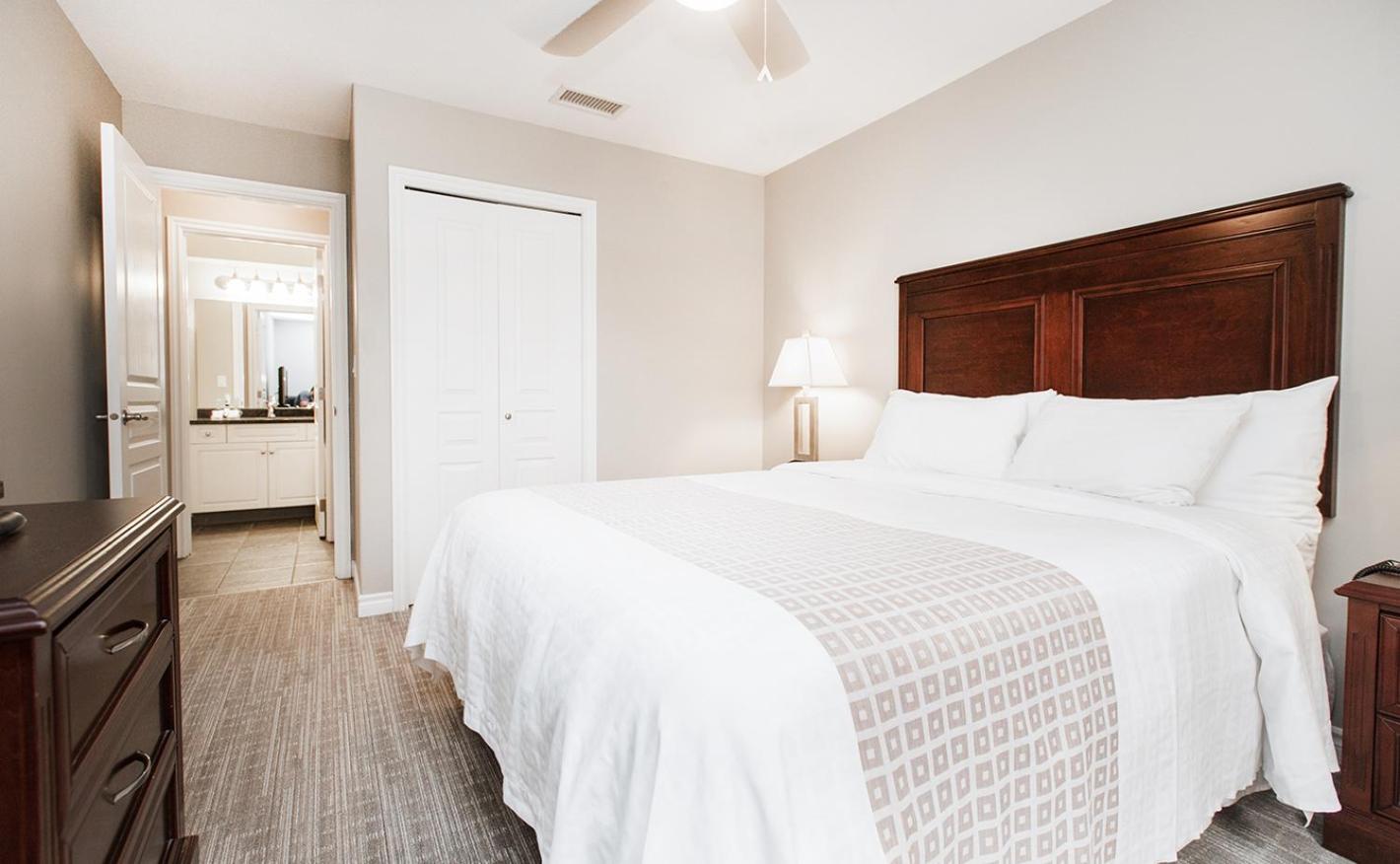 Three-Bedroom Suite photo 2