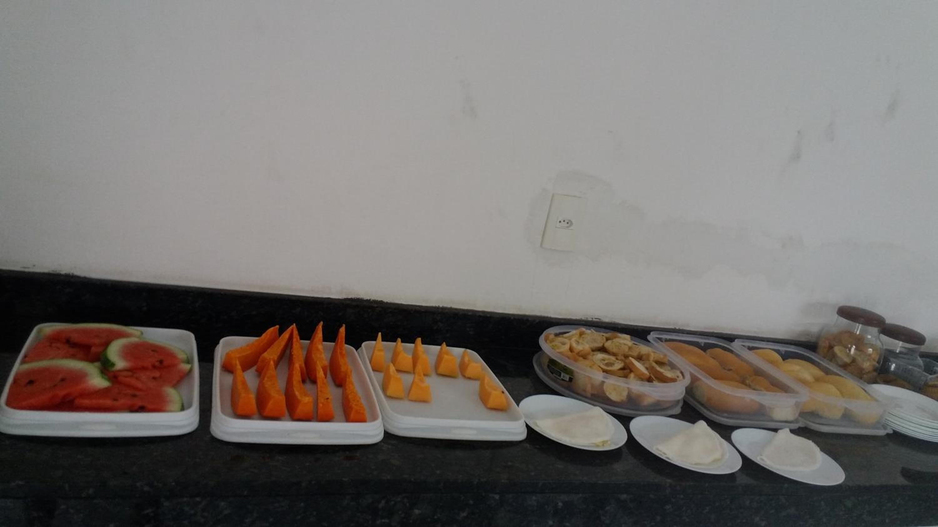 Standard Double Room - Photo 9