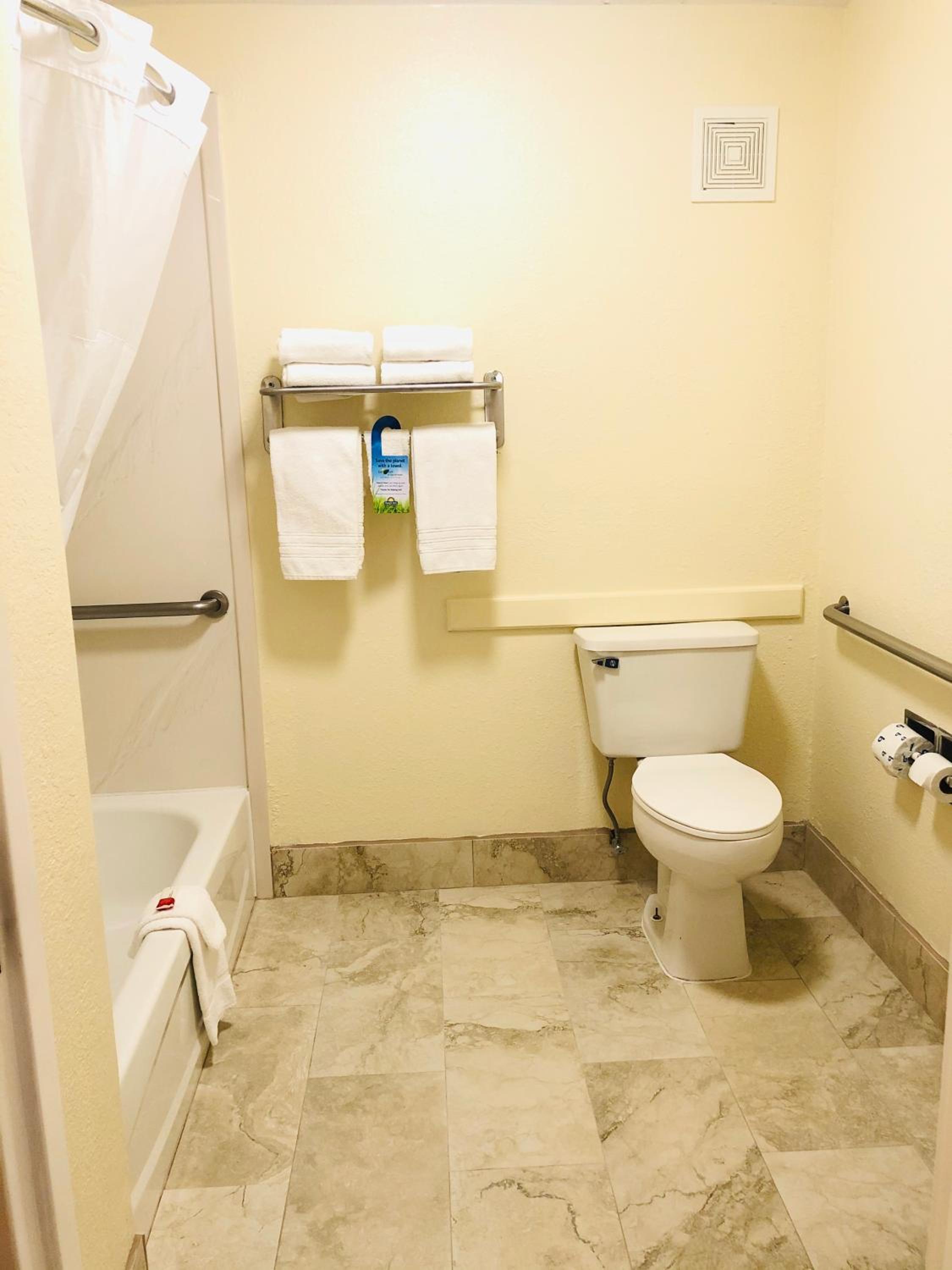 King Room, Disability Access - Non-Smoking - Photo 4