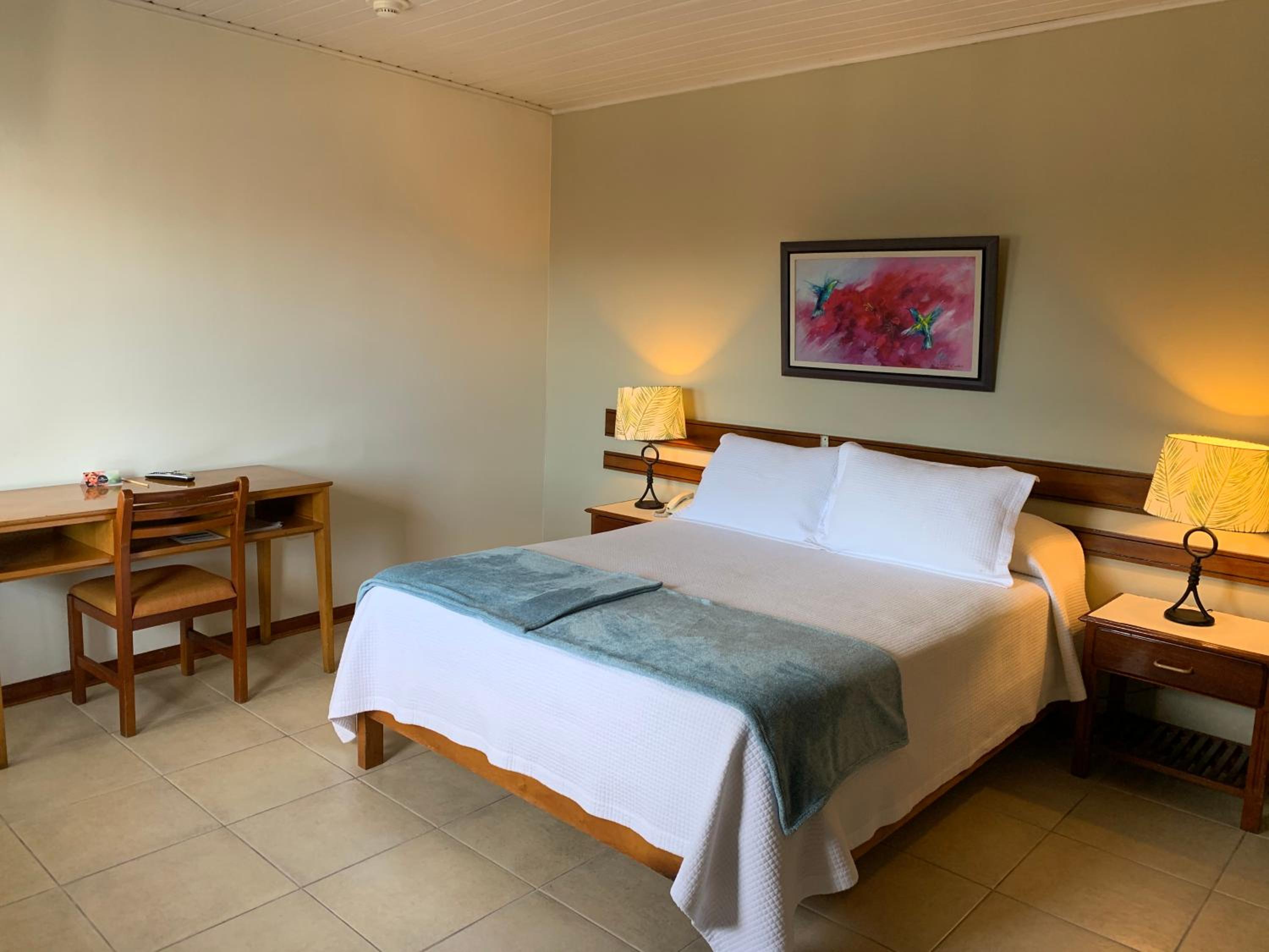 Double Room - Photo 2
