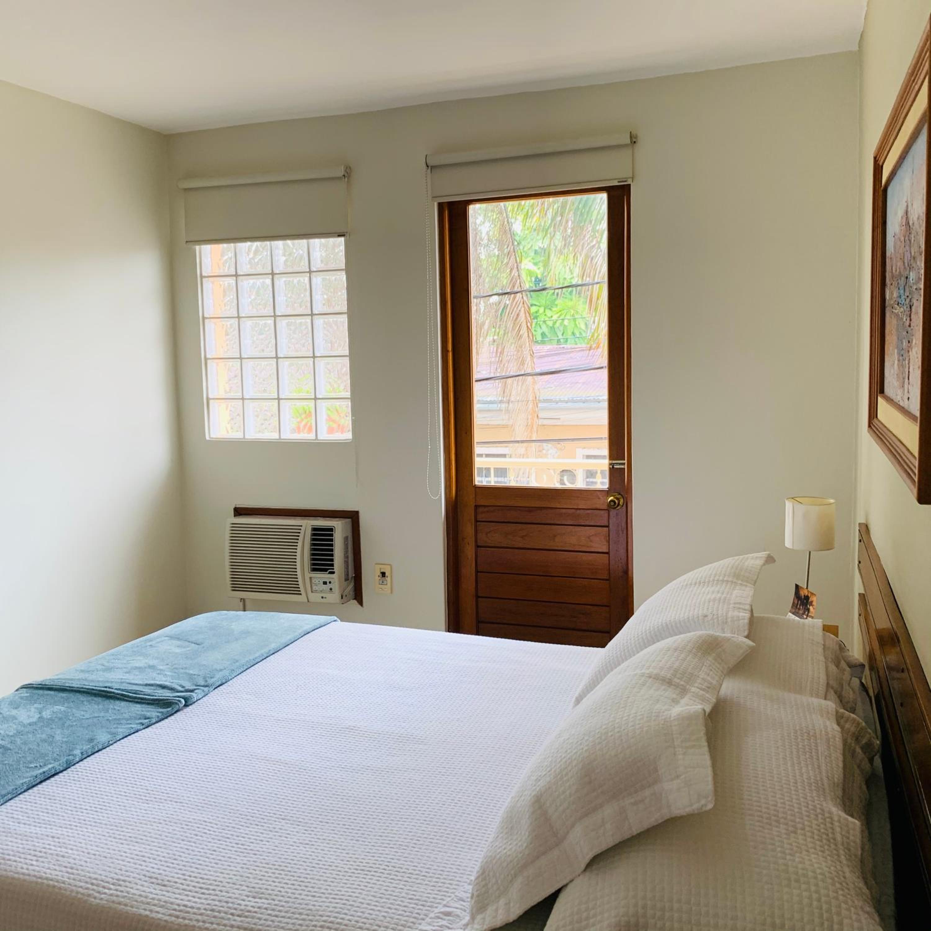 Double Room - Photo 15