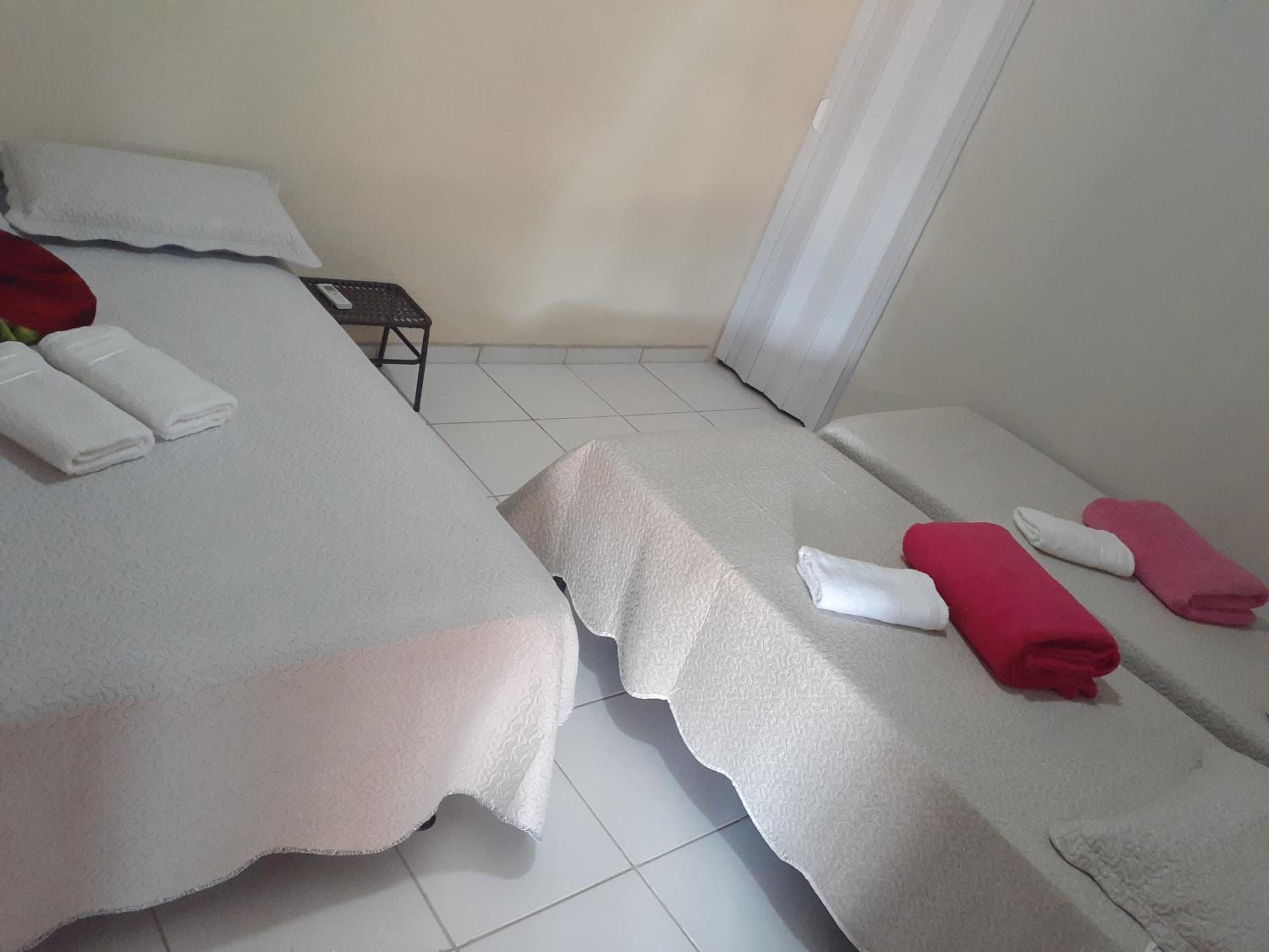 Large Double or Twin Room photo 1