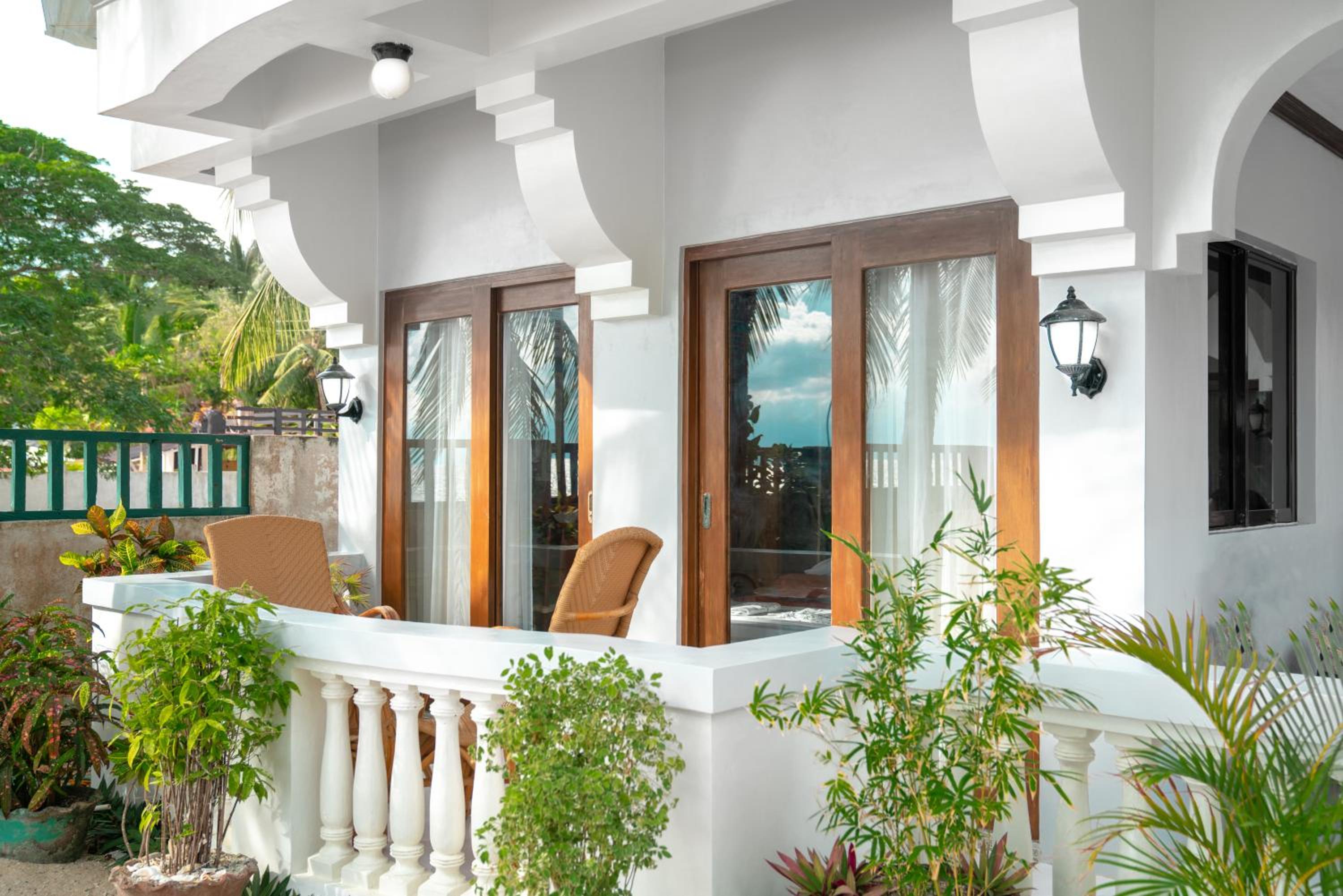 Double Room with Balcony and Sea View photo 2