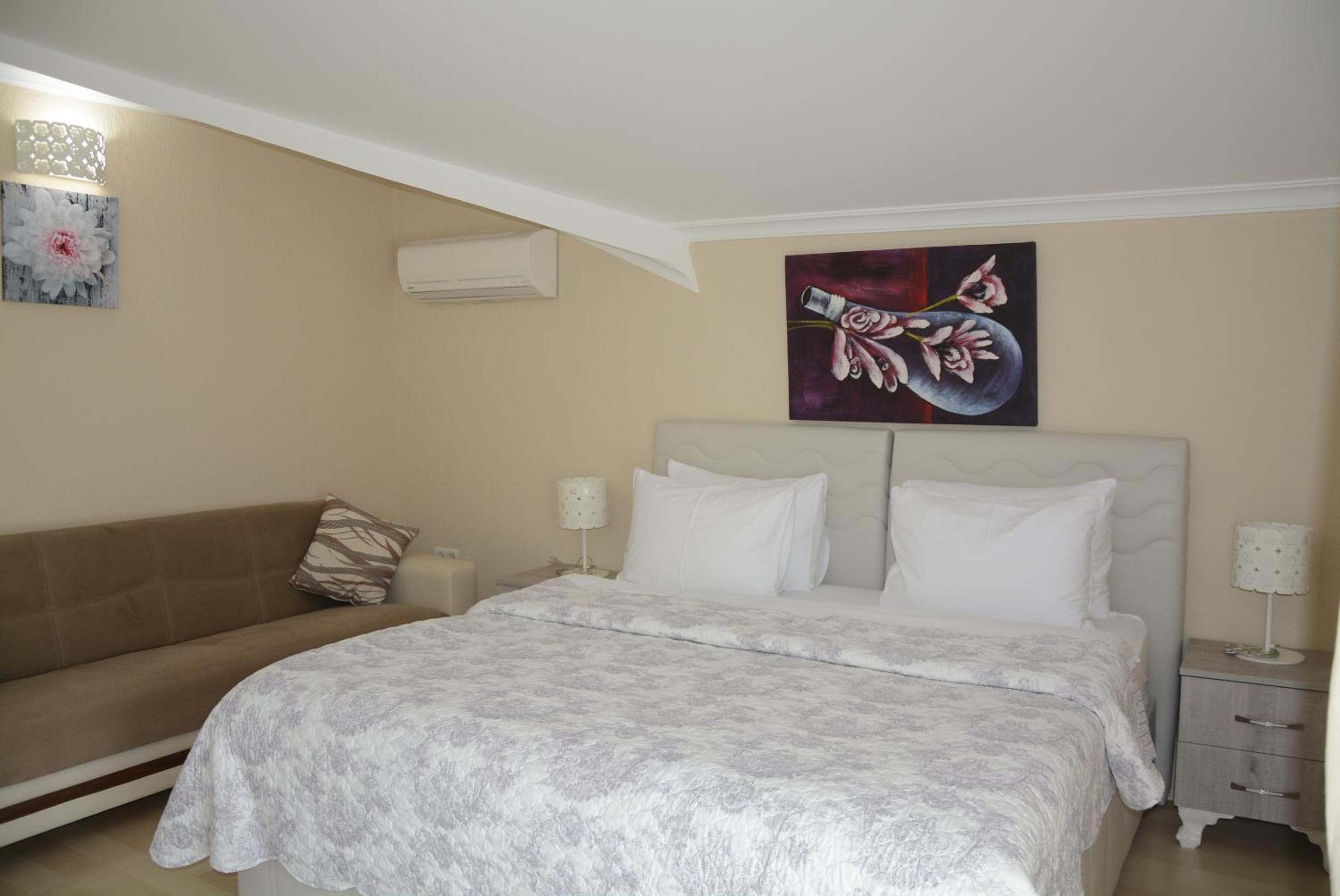 Double Room with Terrace photo 3