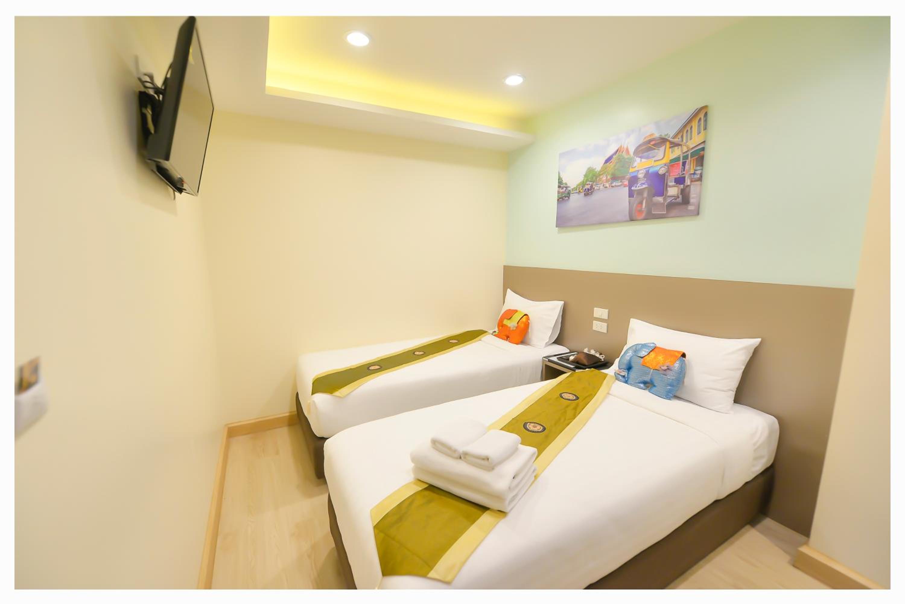 Standard Twin Room photo 2