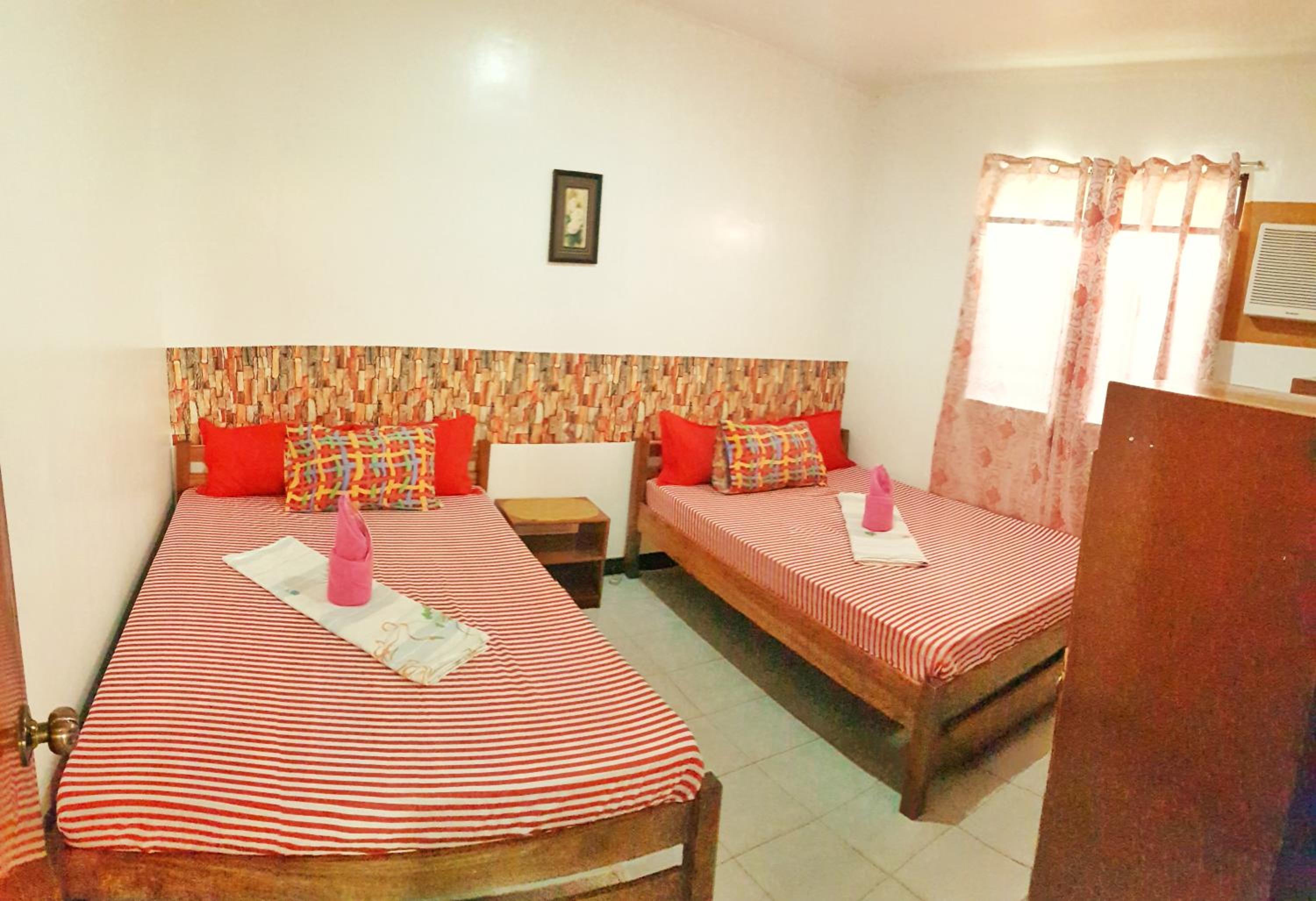 Two-Bedroom Bungalow photo 2