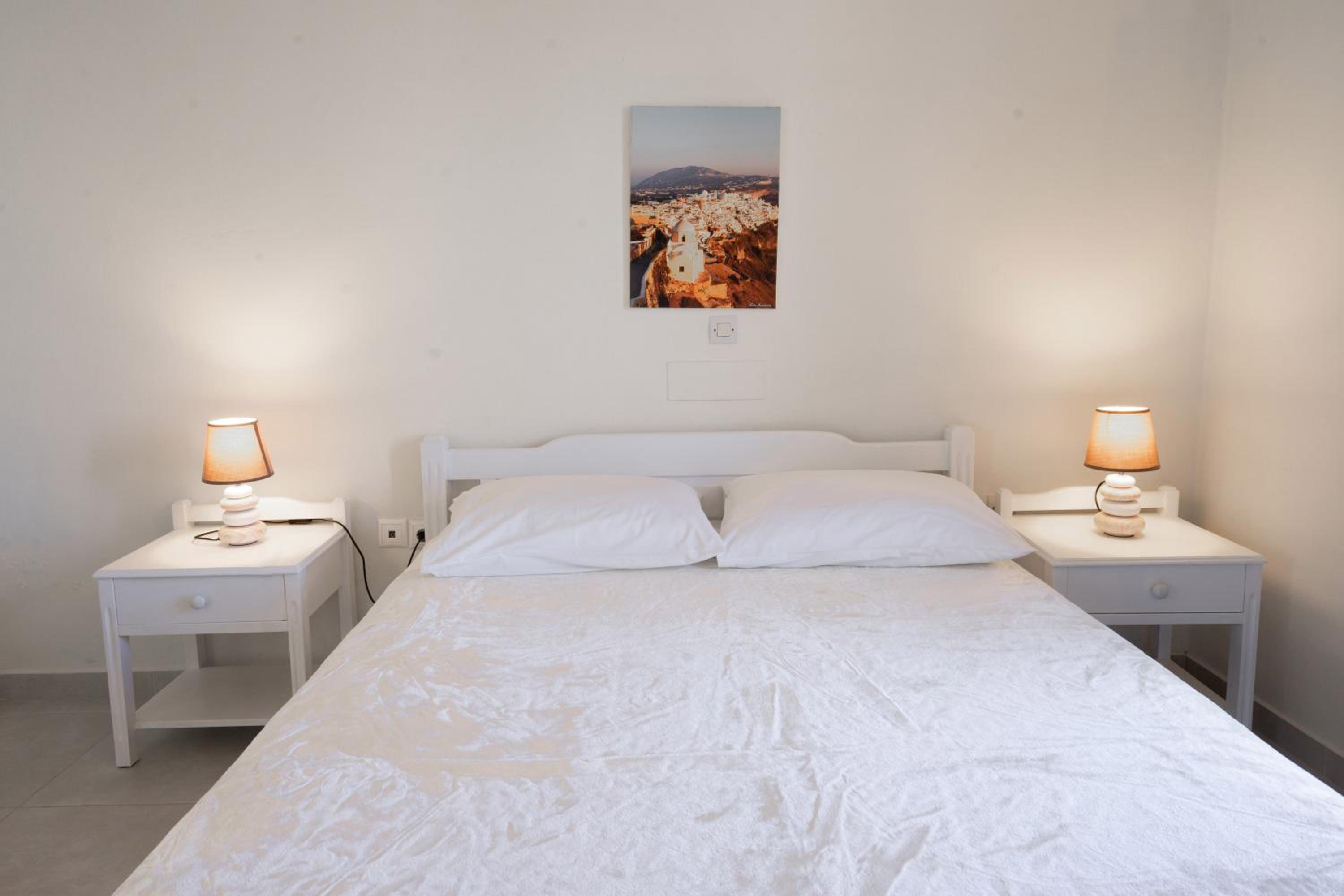Deluxe Double Room - Photo 21