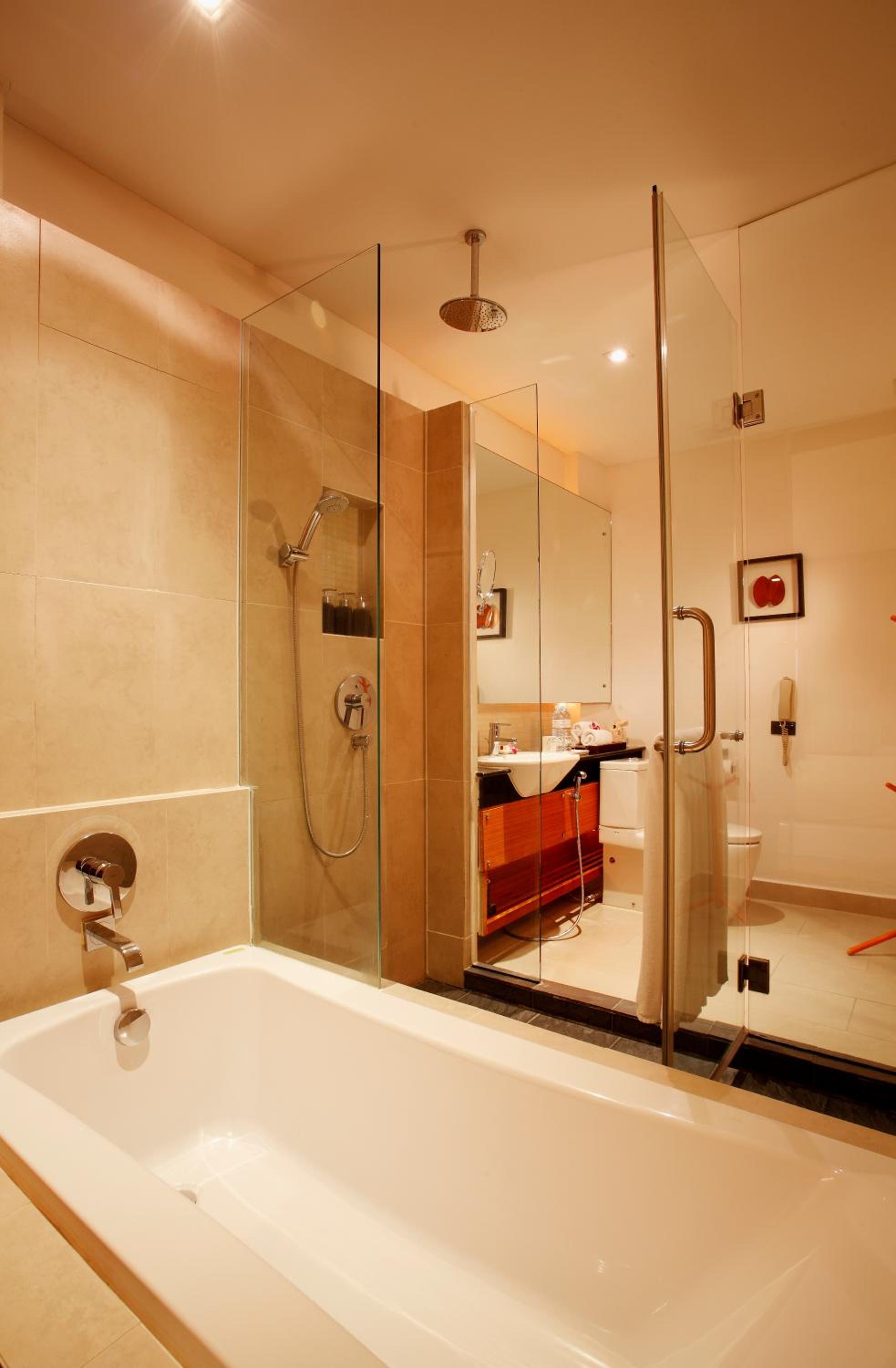 Deluxe Double Room Pool View with Daily Complimentary Mini-bar - Photo 2