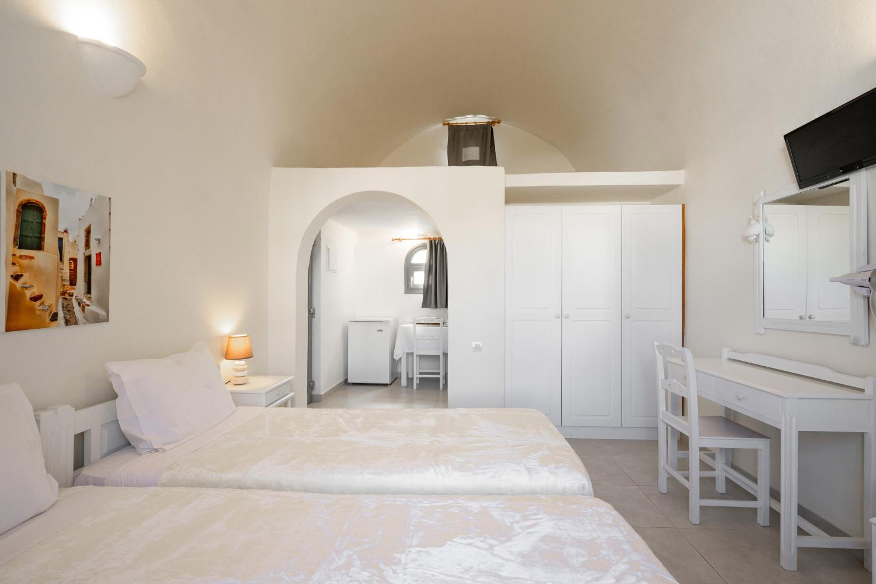 Deluxe Double Room - Photo 18