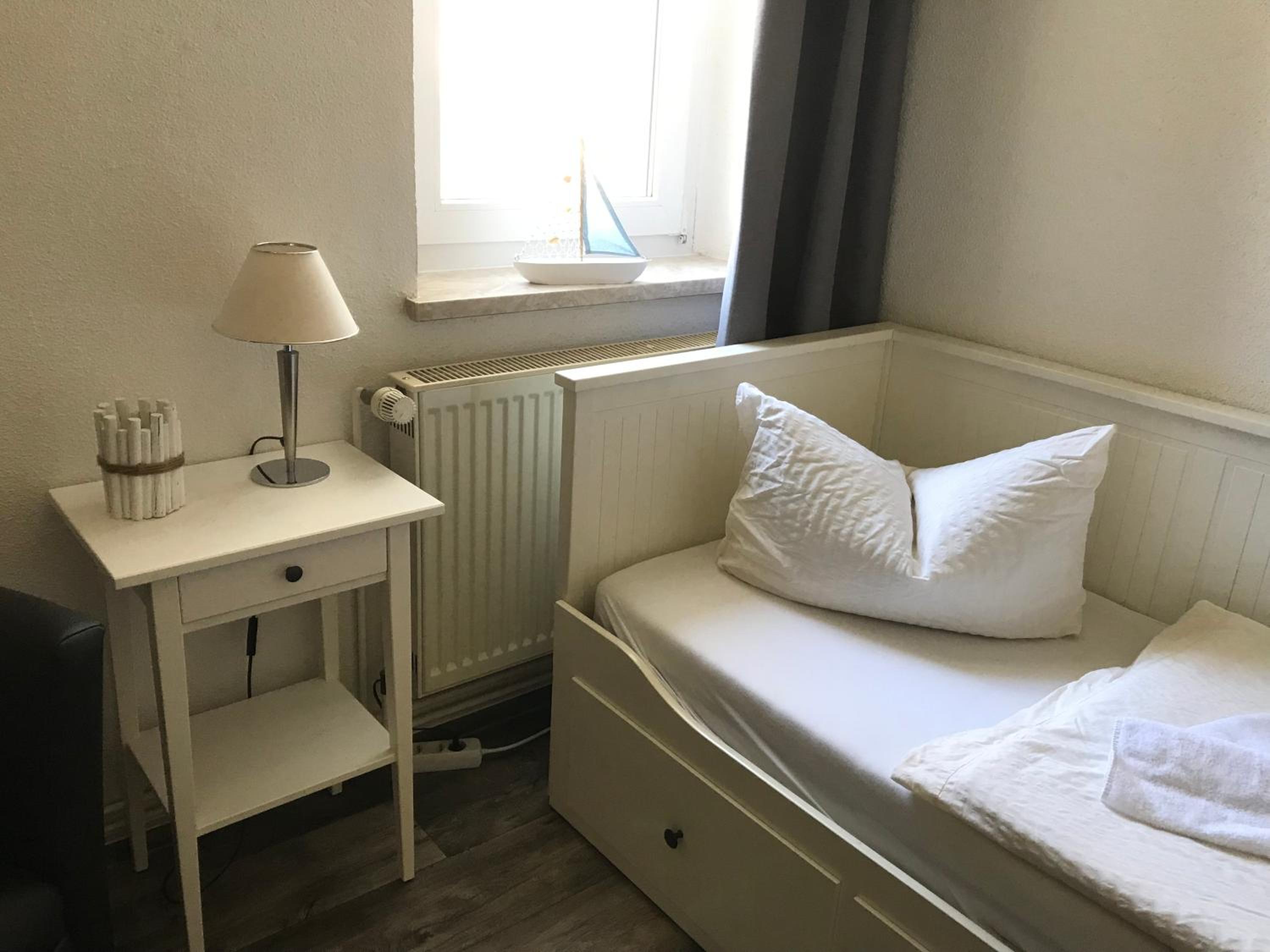 Large Single Room photo 1