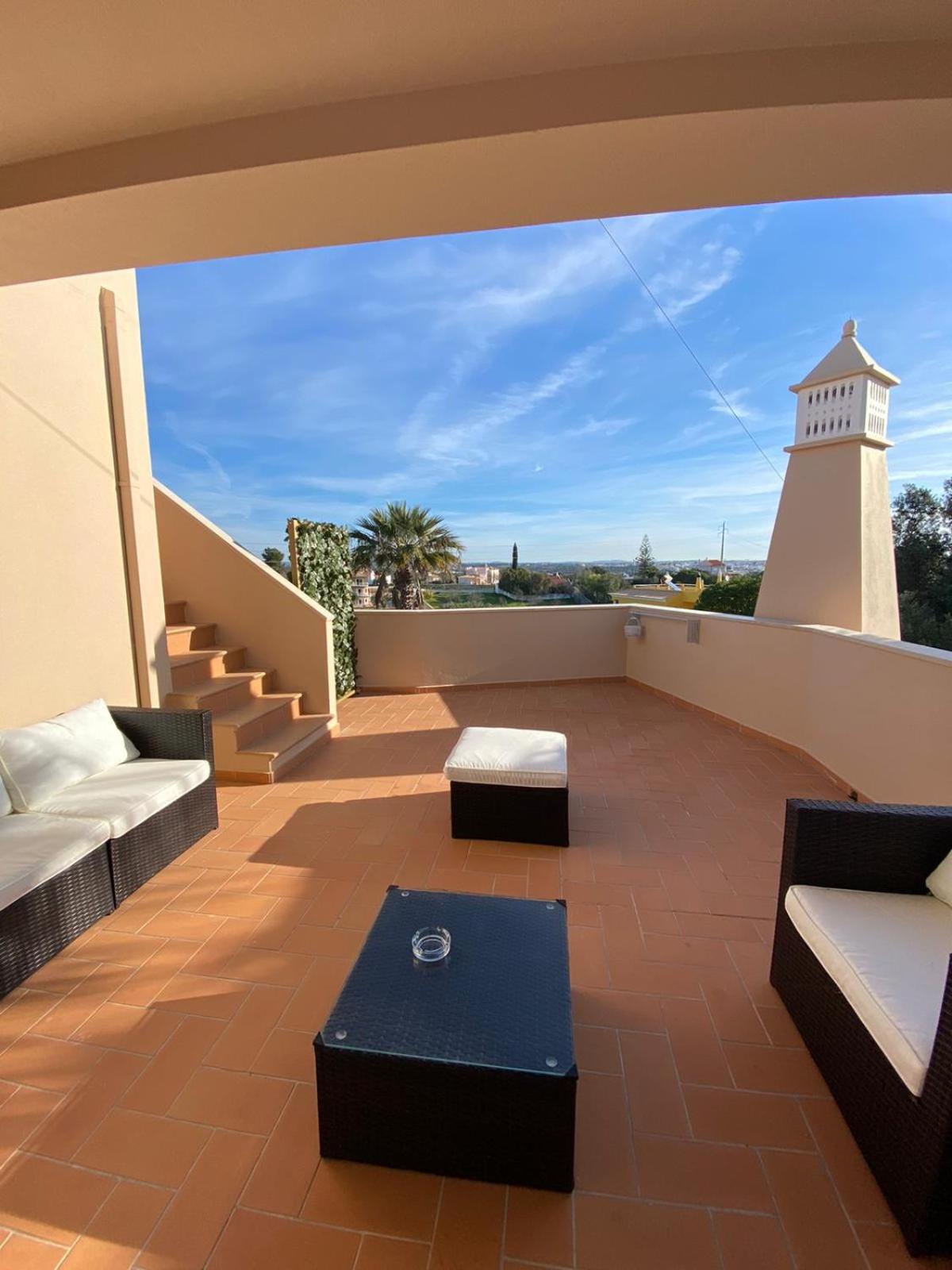 King Suite with Pool View photo 2