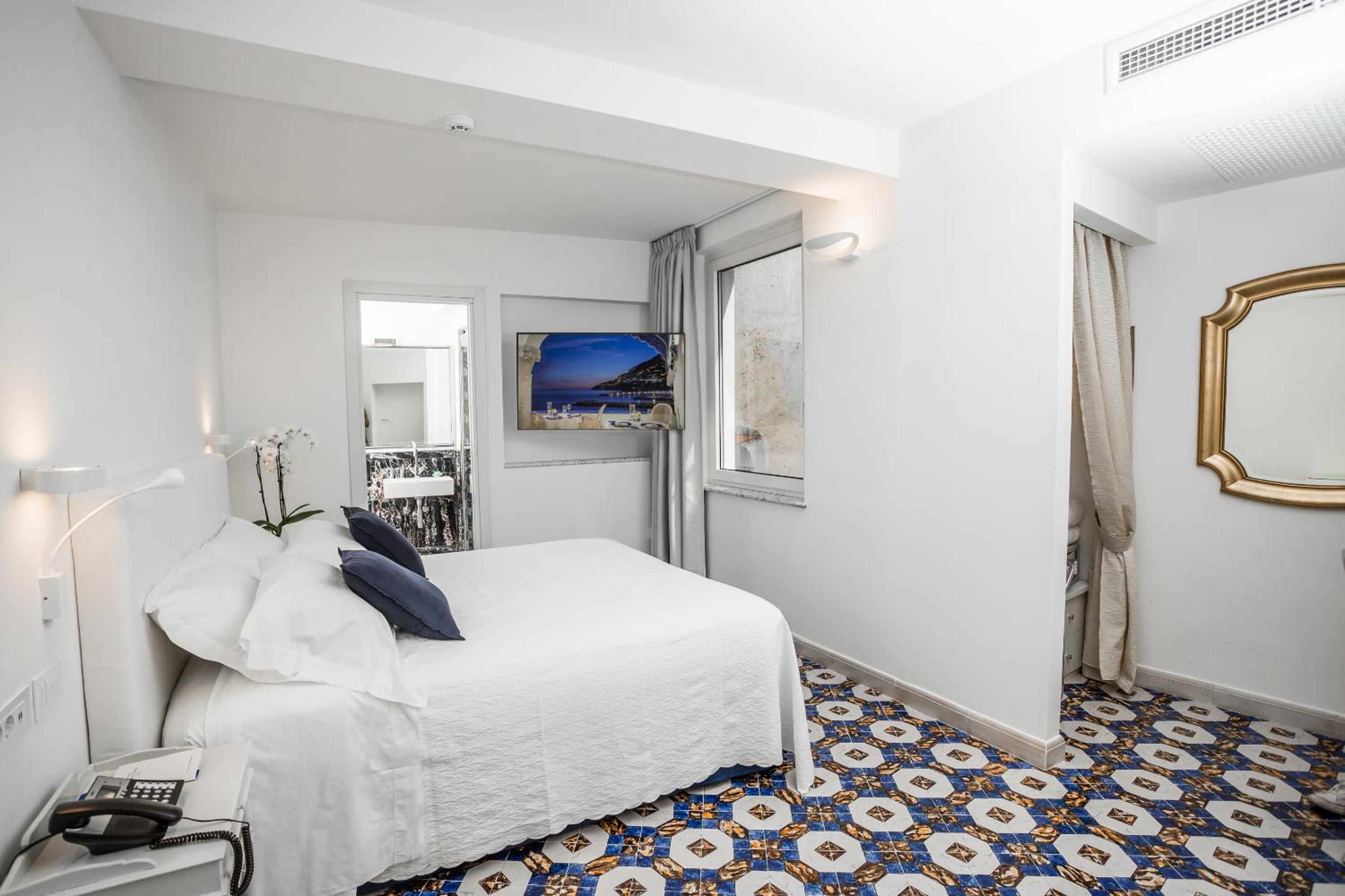 Double Room No Sea View