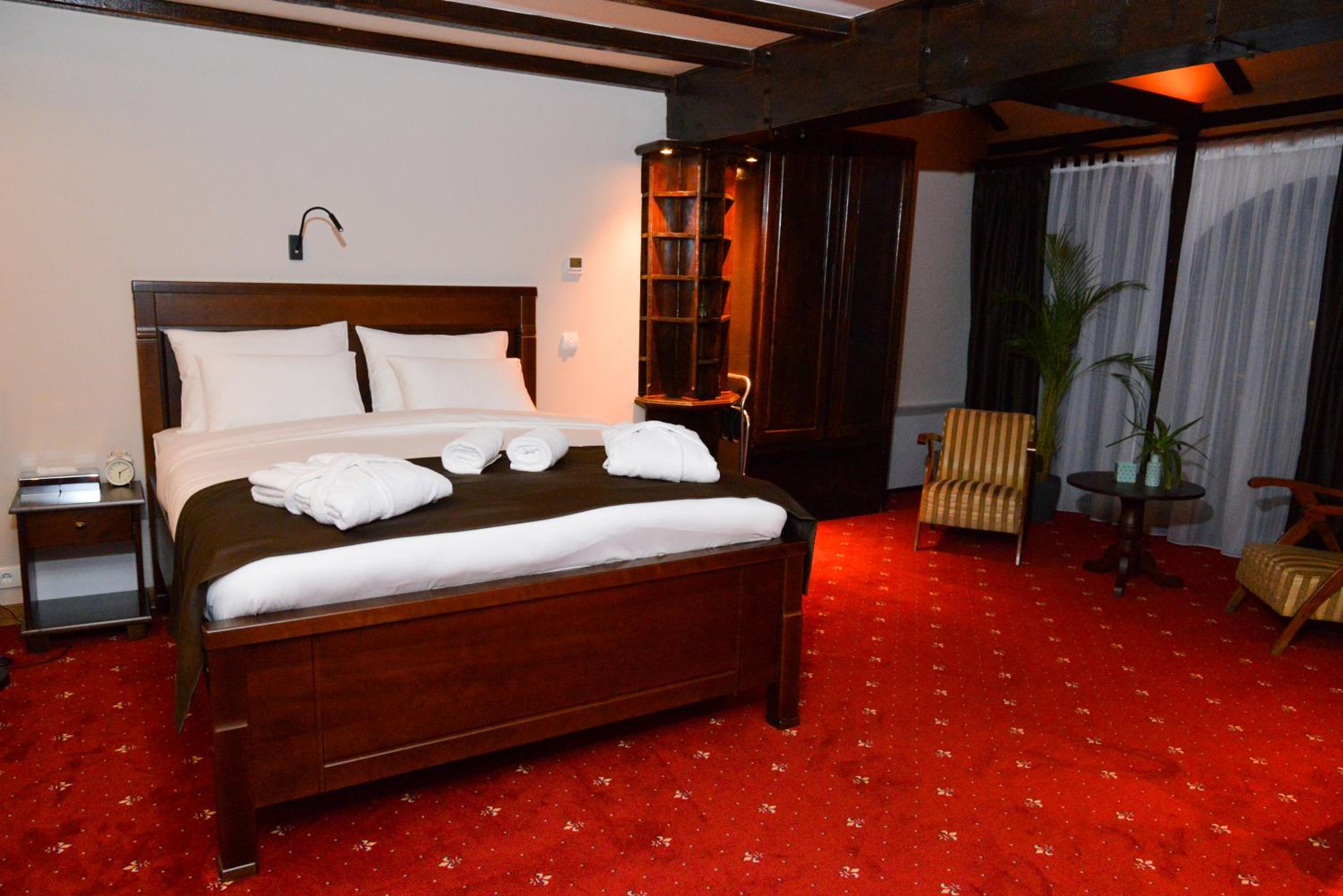 Deluxe Double Room with River View