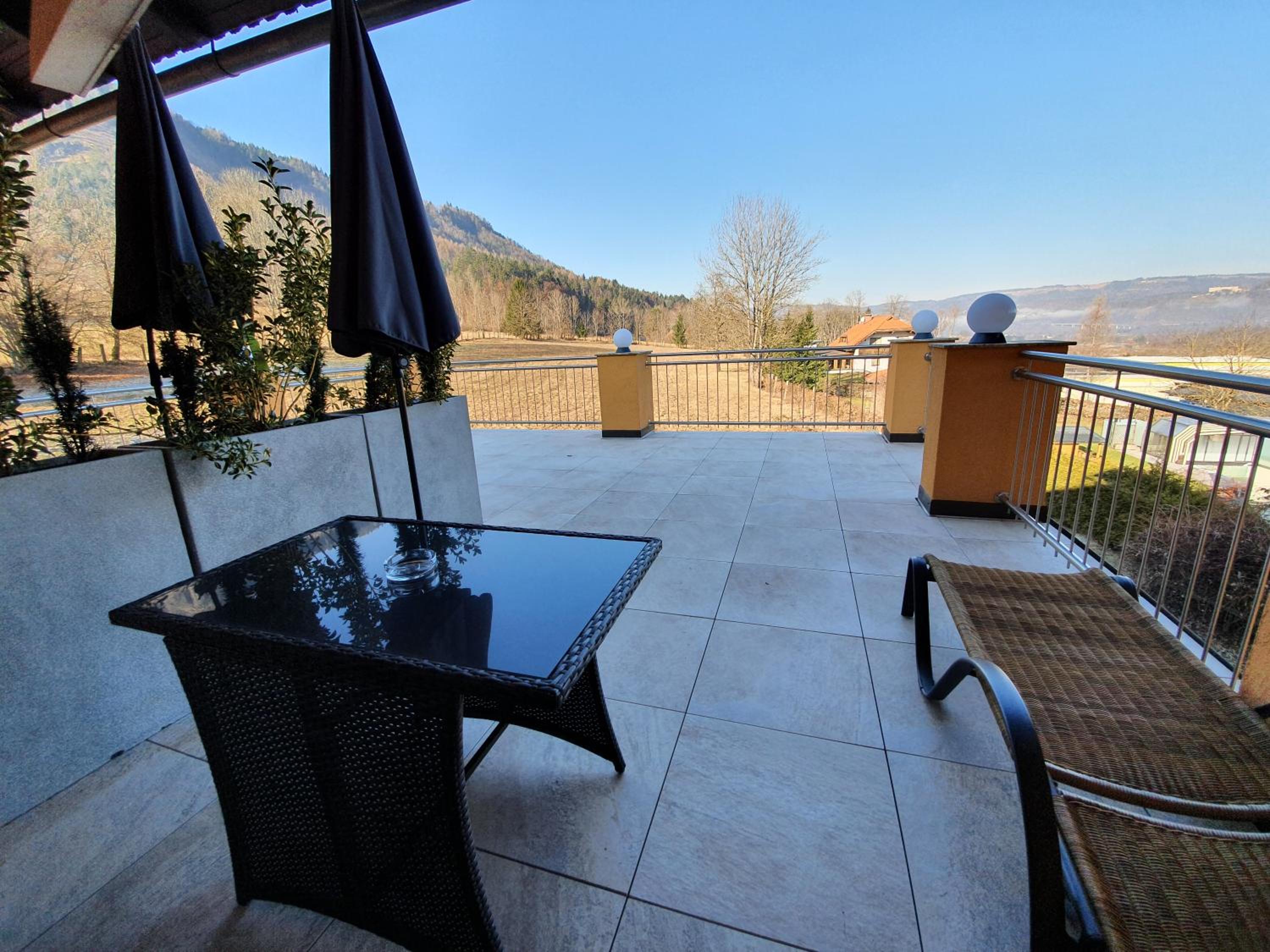 Double Room with Balcony or Terrace - Photo 7