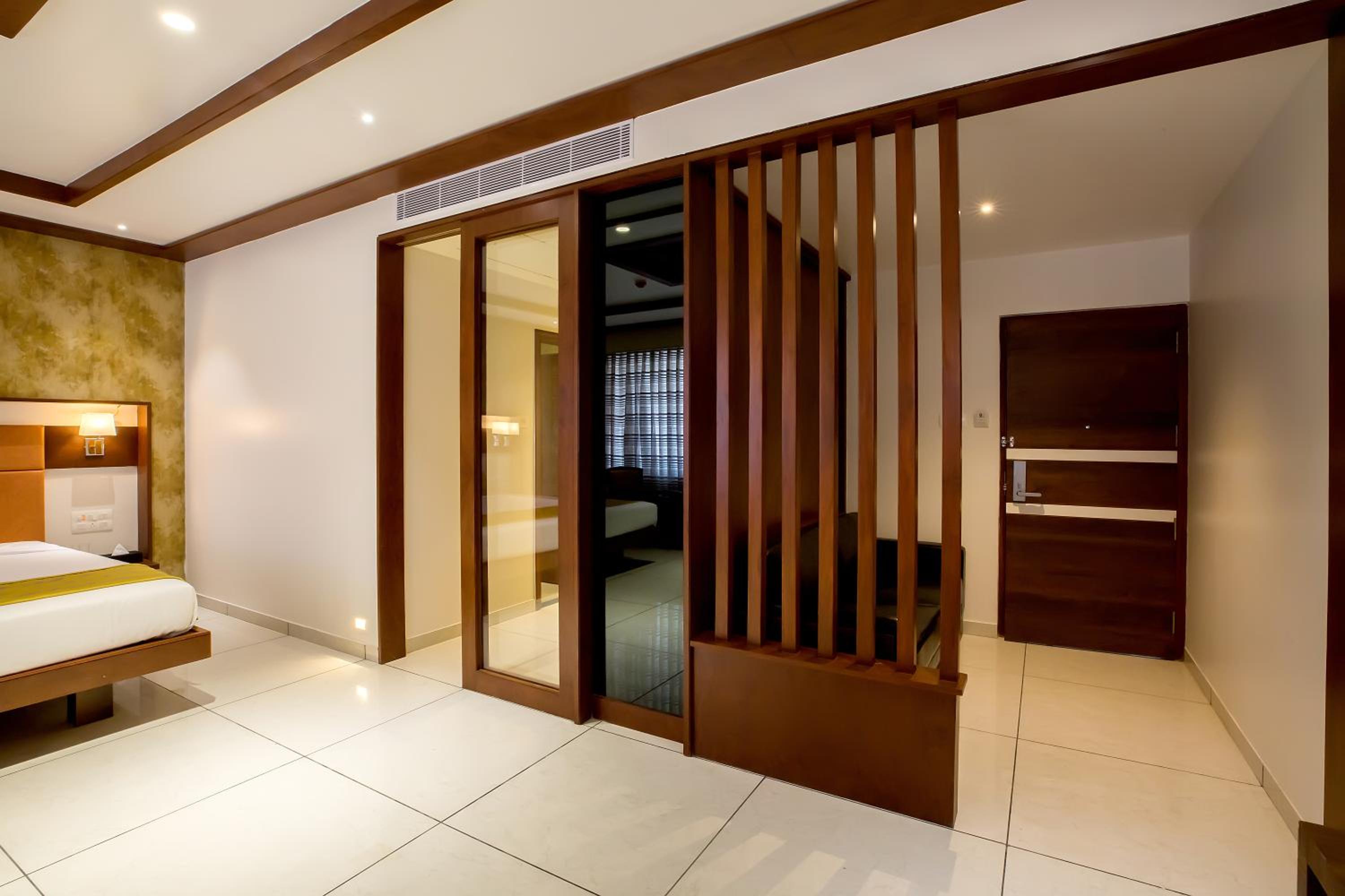 Hazel Suite - Photo 6