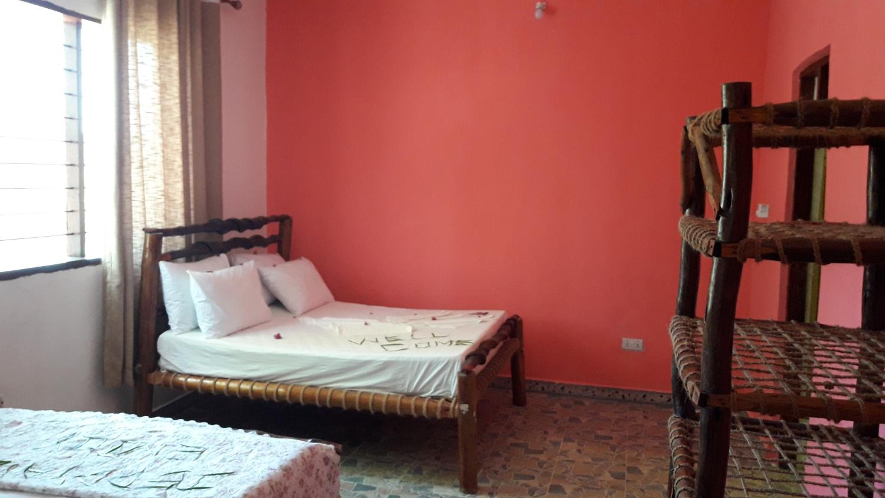 Deluxe Quadruple Room - Photo 1