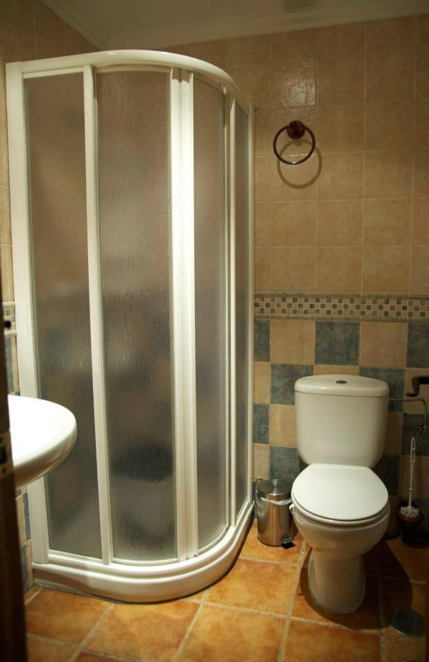 Three-Bedroom House - Photo 8