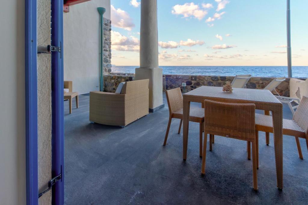 Apartment with Sea View photo 2