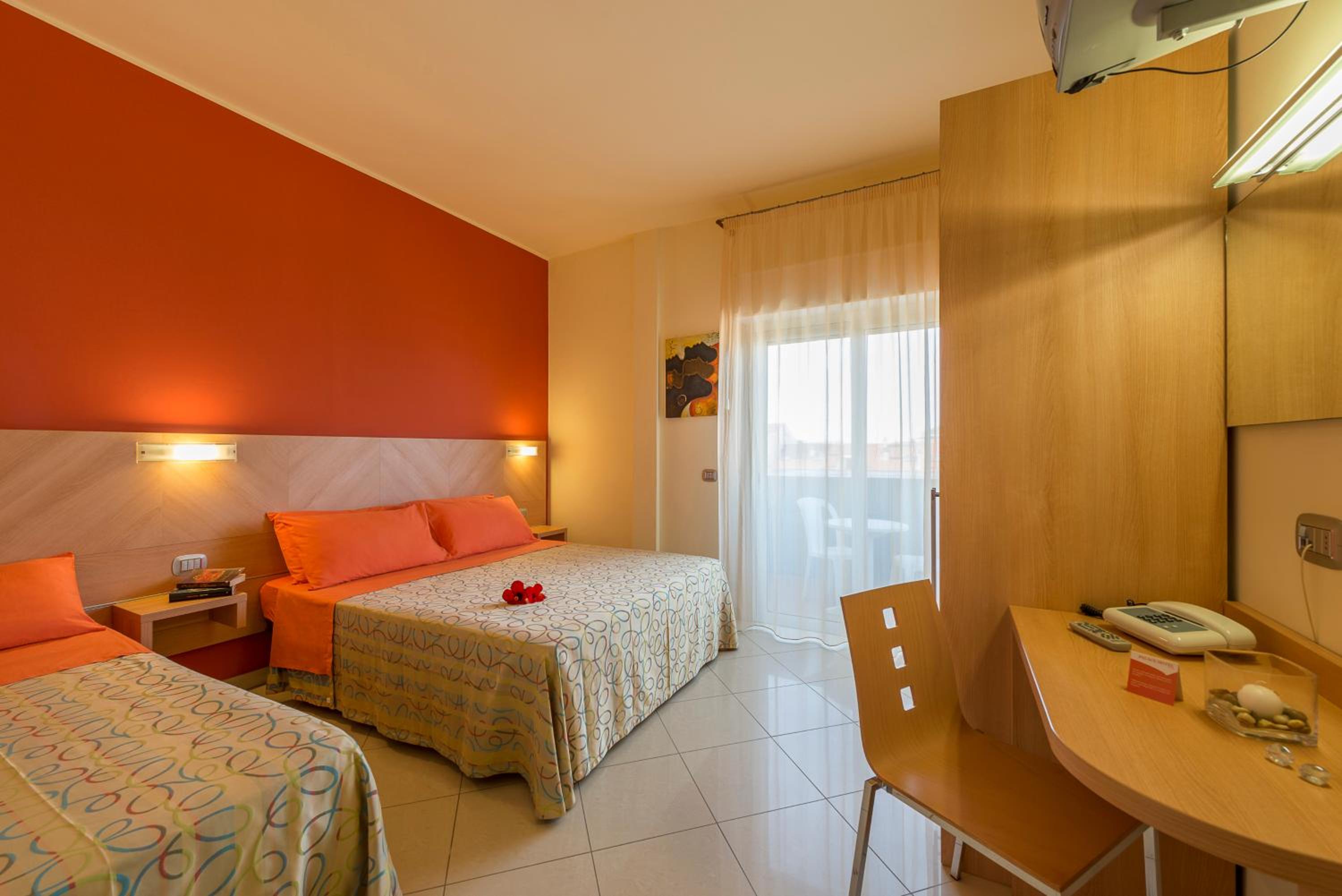 Triple Room - Photo 1