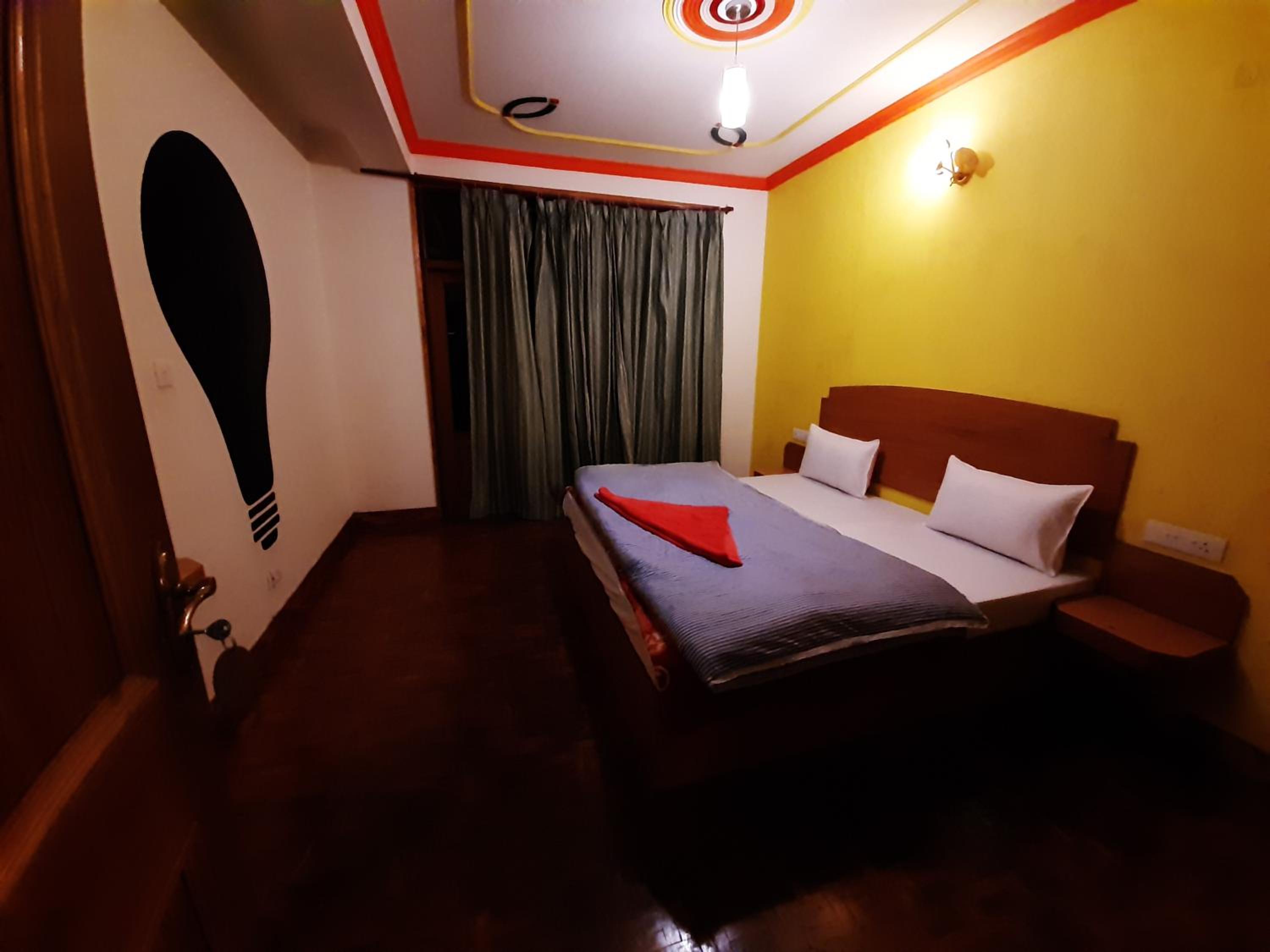 Deluxe Double Room - Photo 10