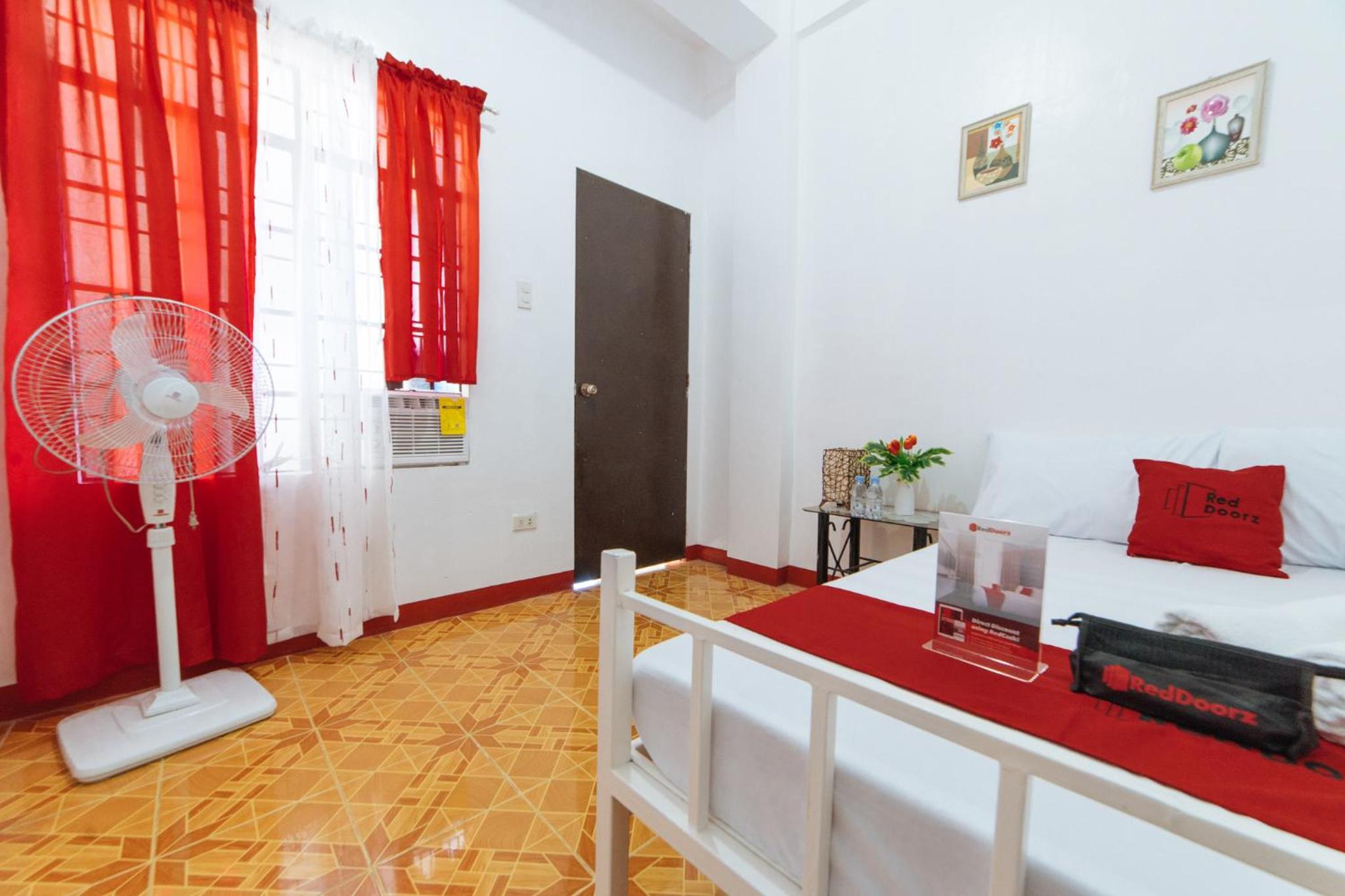 Double Room - Photo 5
