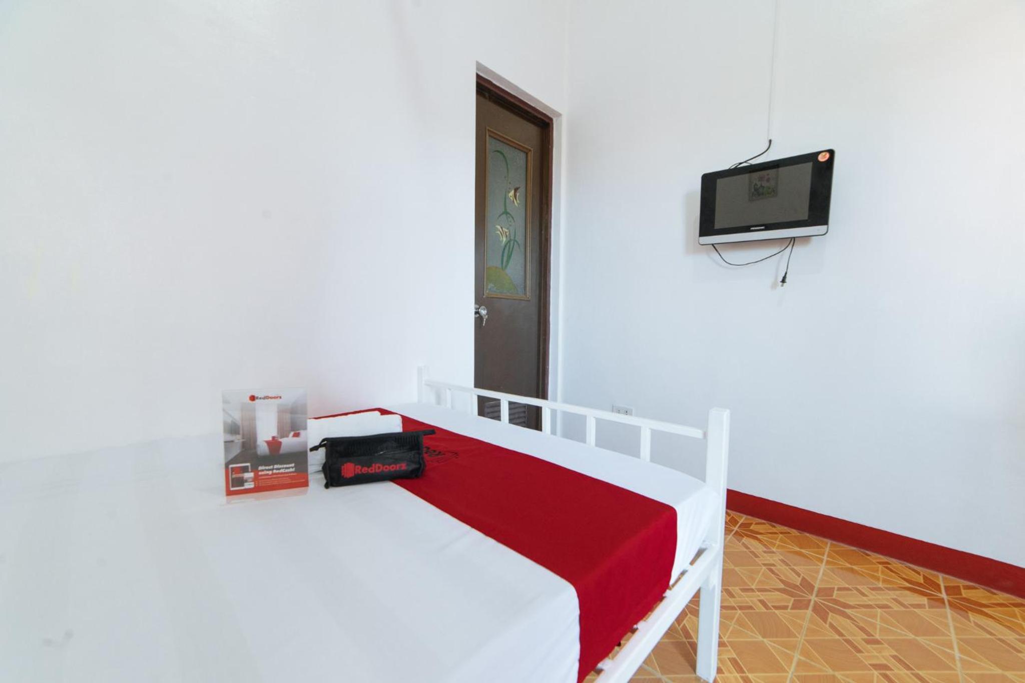 Double Room - Photo 8