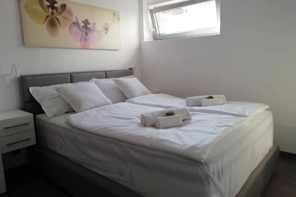 Two-Bedroom Apartment - Photo 10