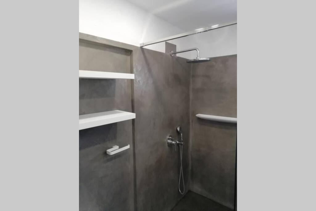 Two-Bedroom Apartment - Photo 8