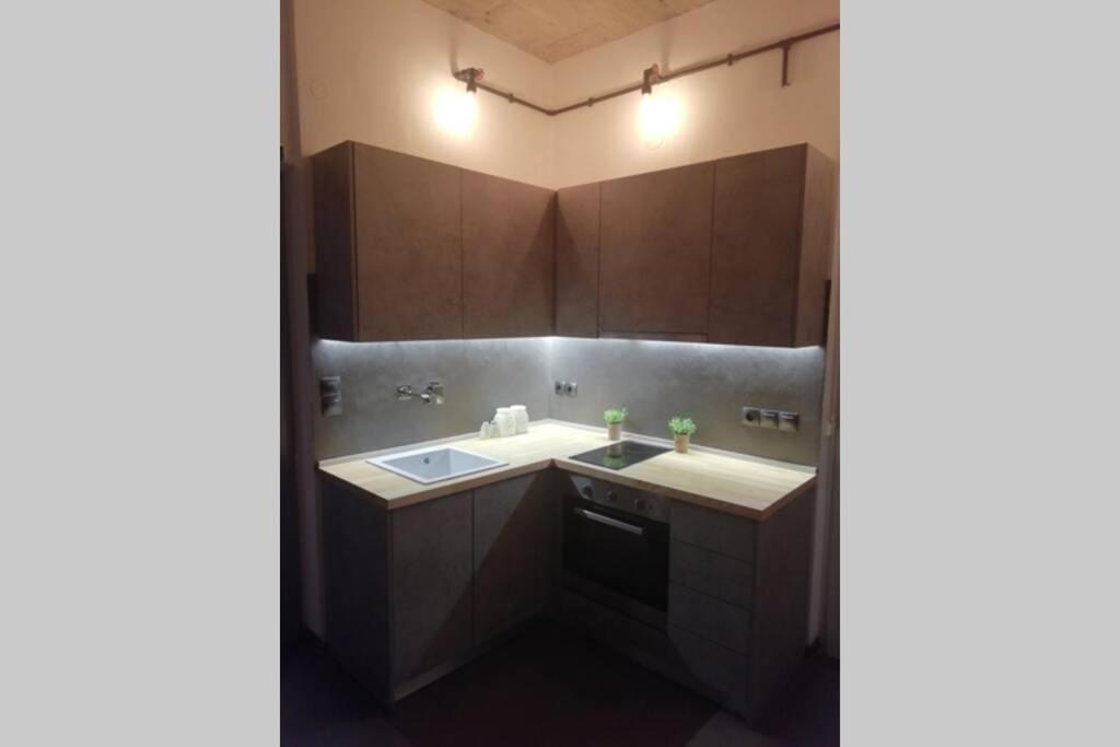 Two-Bedroom Apartment - Photo 19