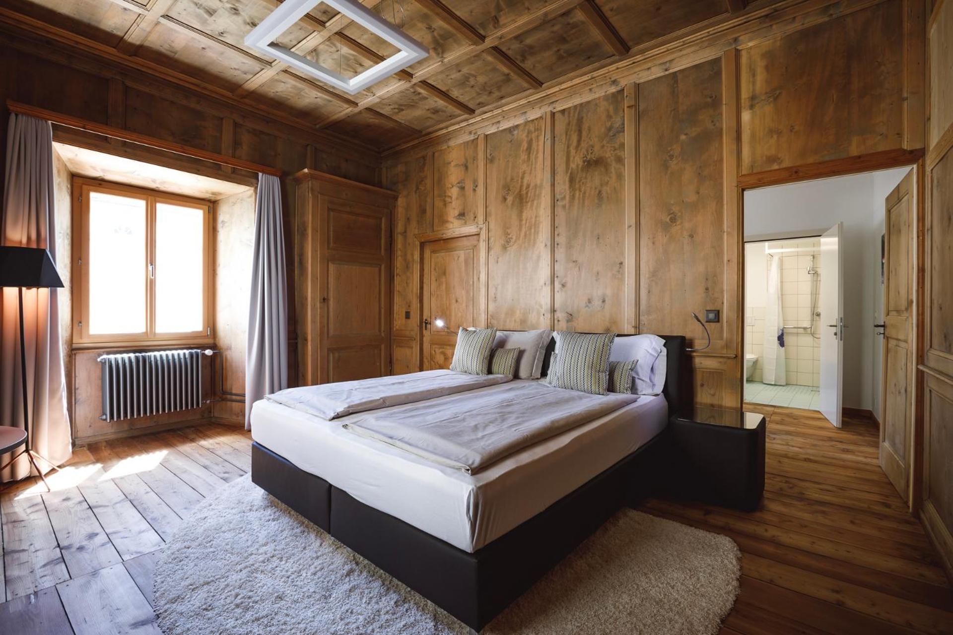 Suite - Photo 2