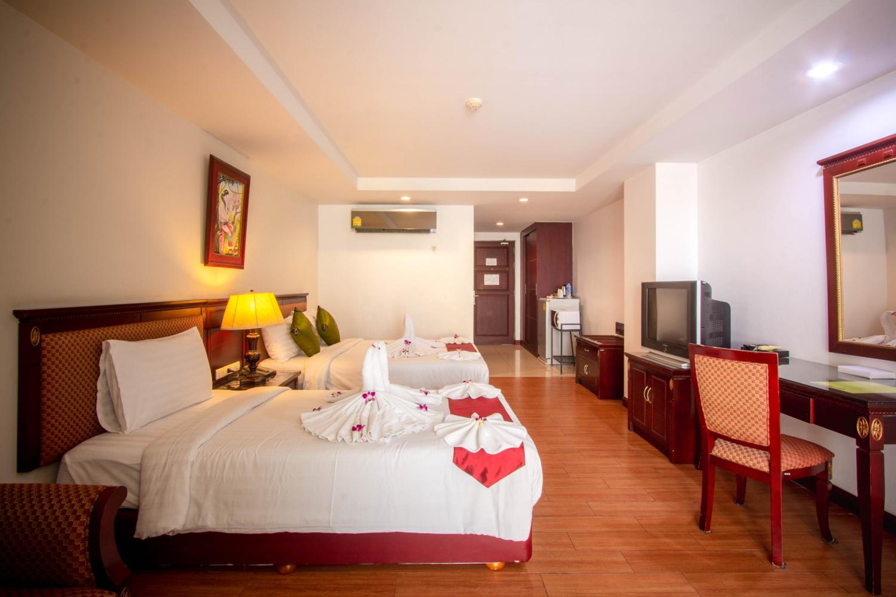 Deluxe Twin Room photo 2