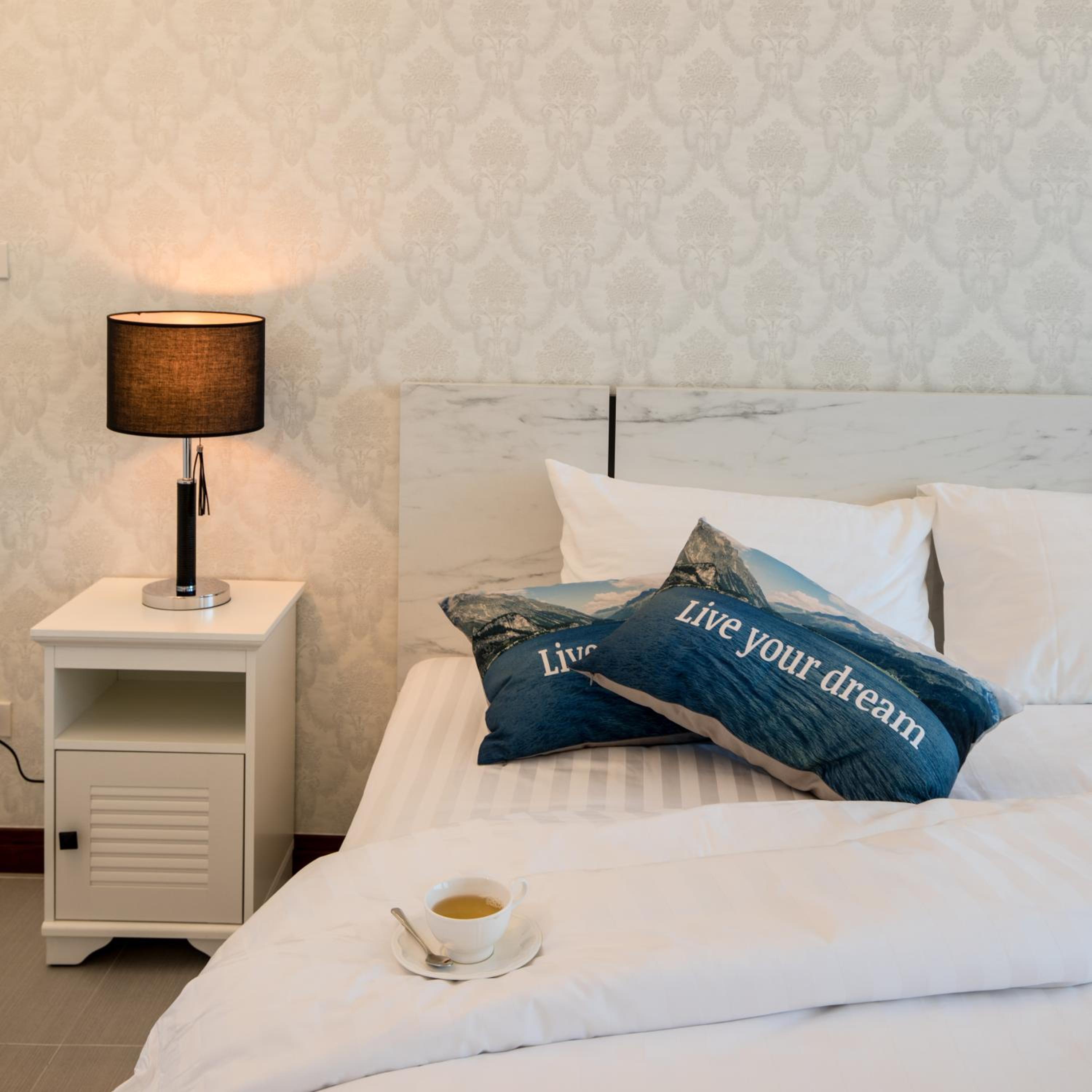 Superior King Room - Photo 16