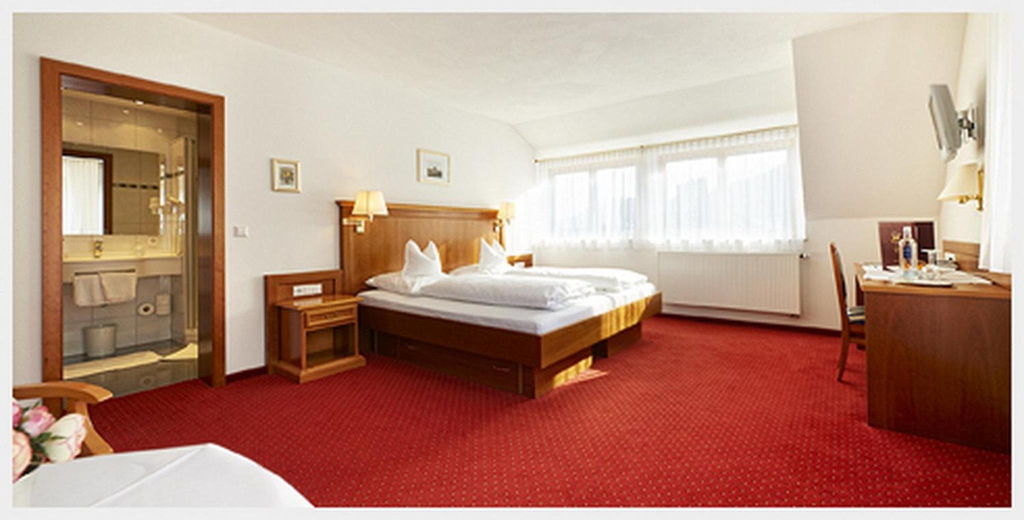 Quadruple Room - Photo 12