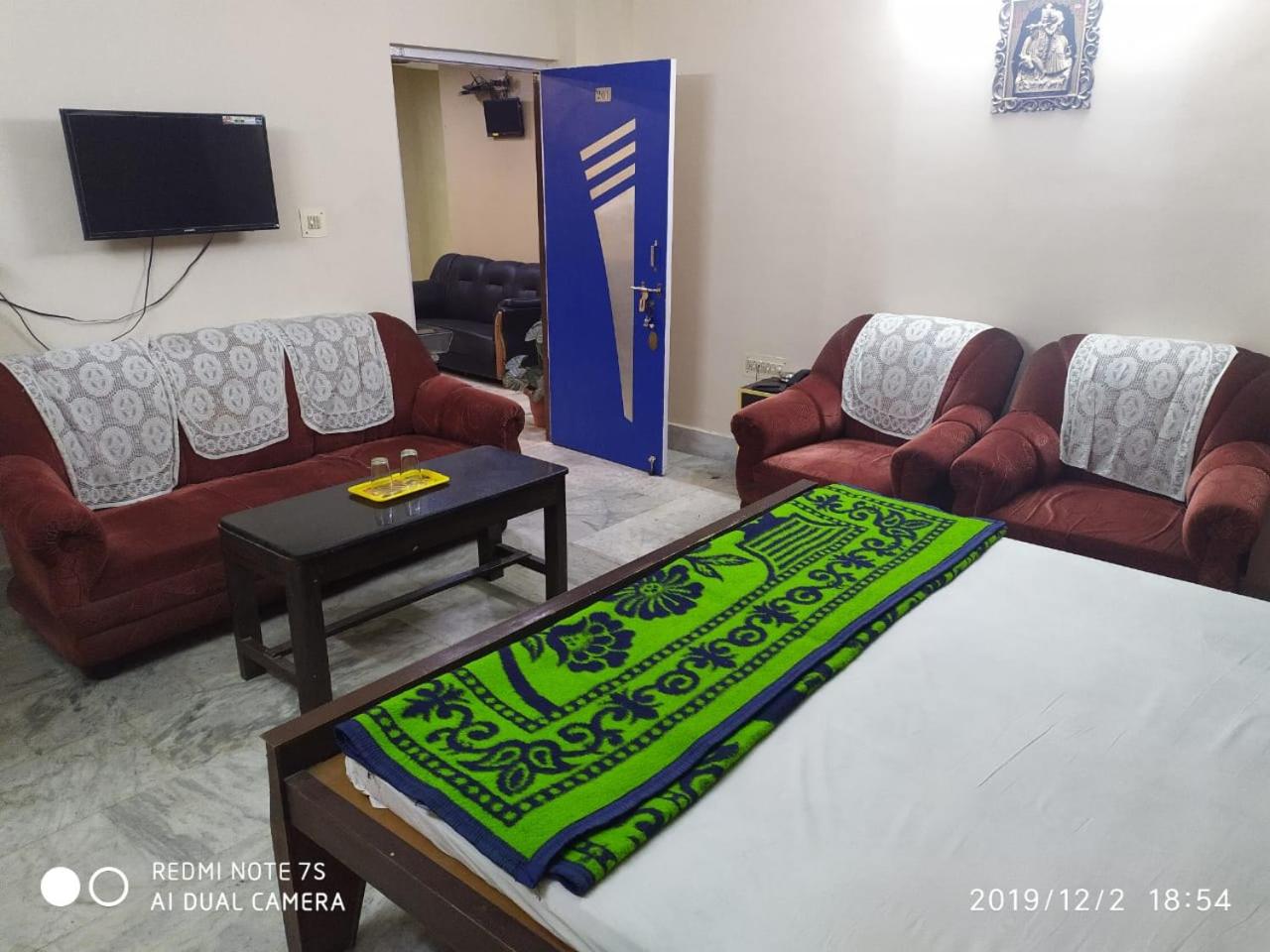 Standard Double Room- Non AC photo 3