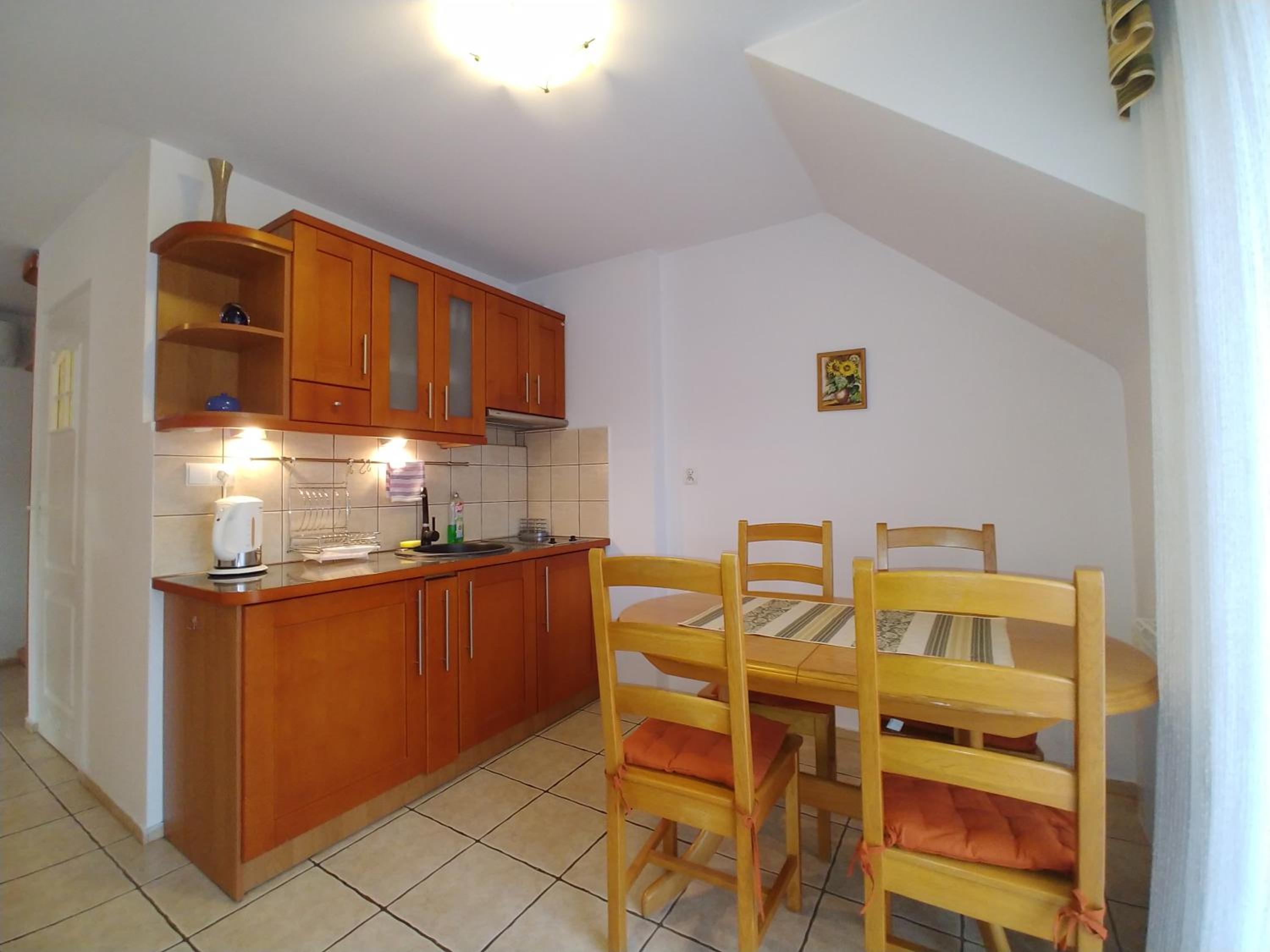 Standard Suite - Photo 4
