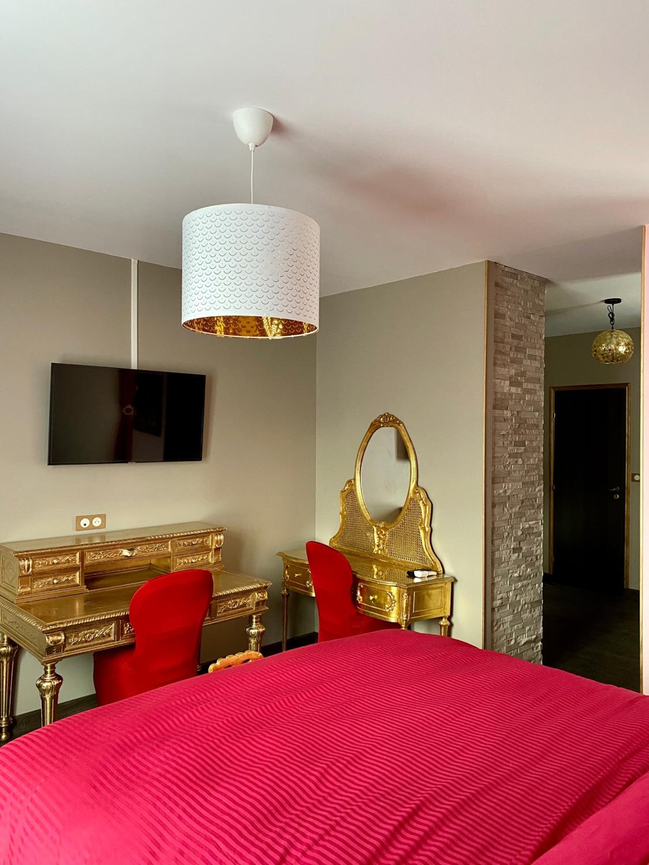 Suite with Sauna - Photo 2