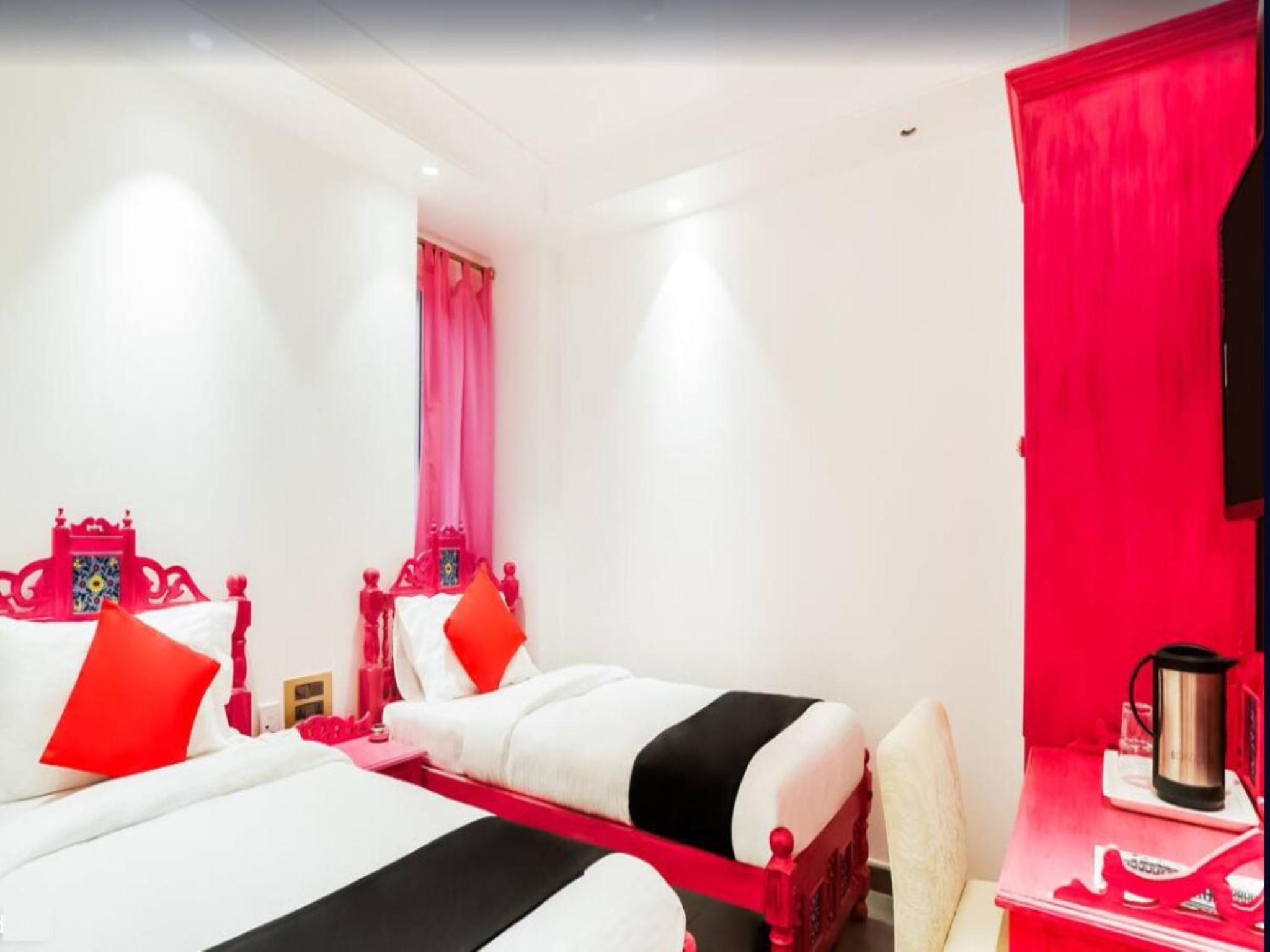 Heritage Boutique Room - Photo 18