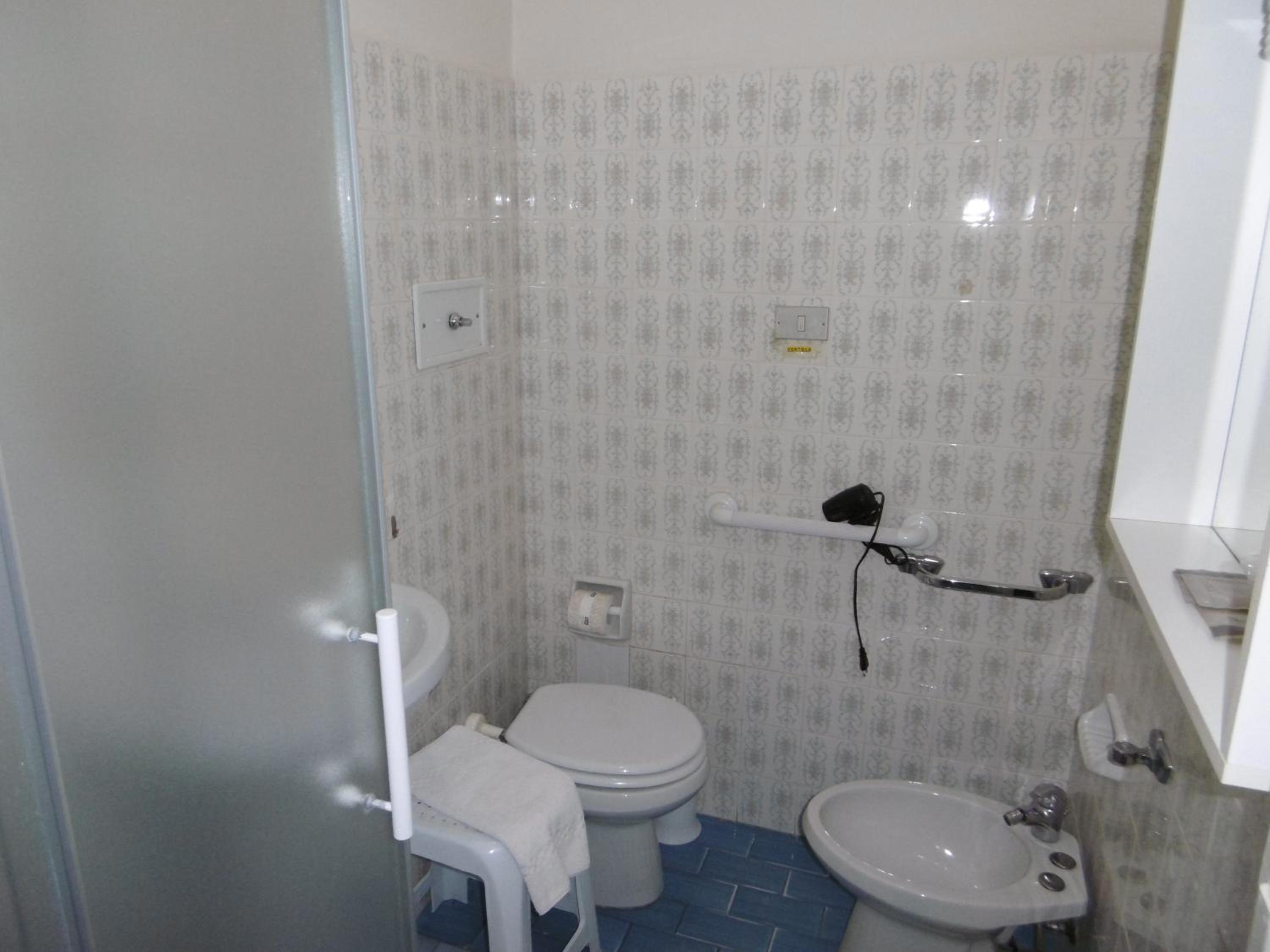 Triple Room - Photo 10
