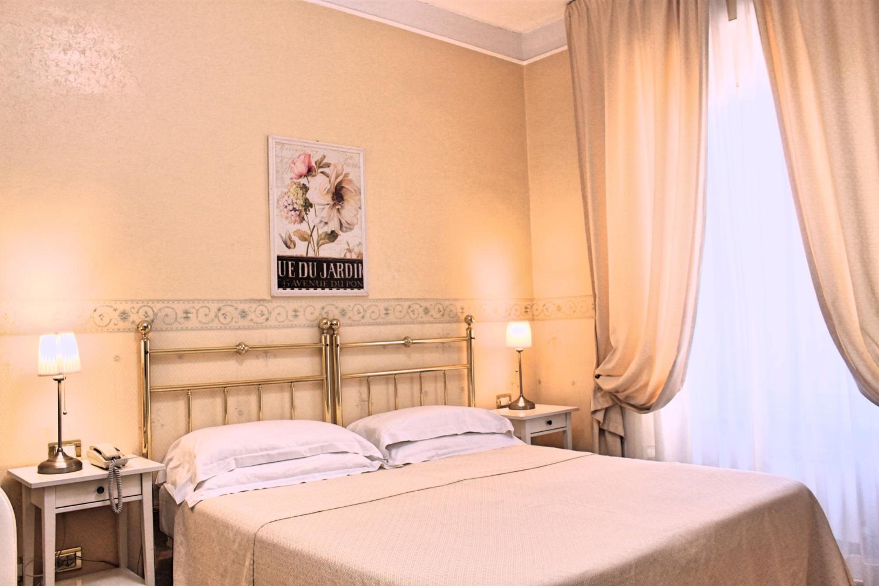 Double or Twin Room photo 1