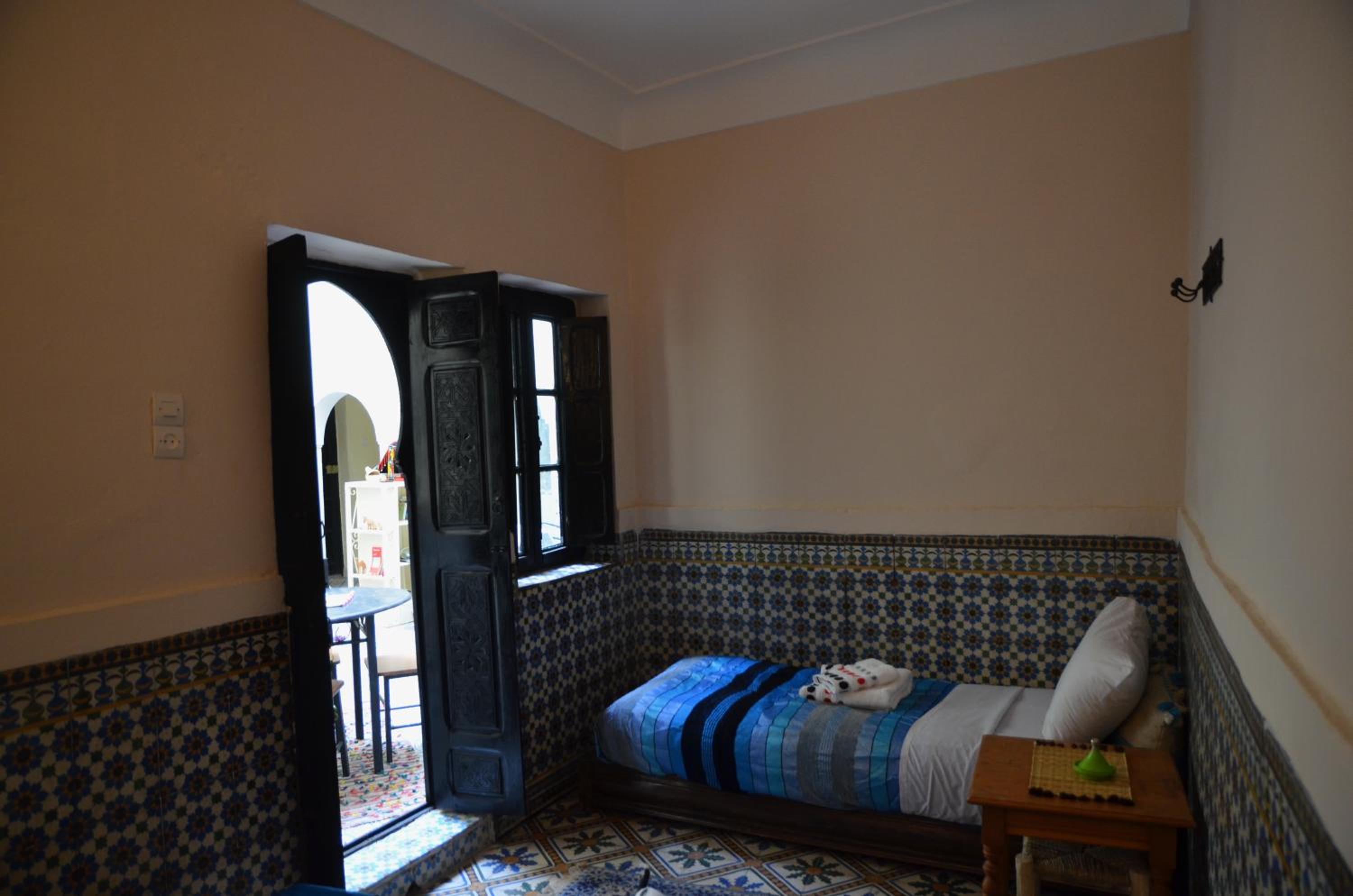 Standard Double Room with Shared Bathroom