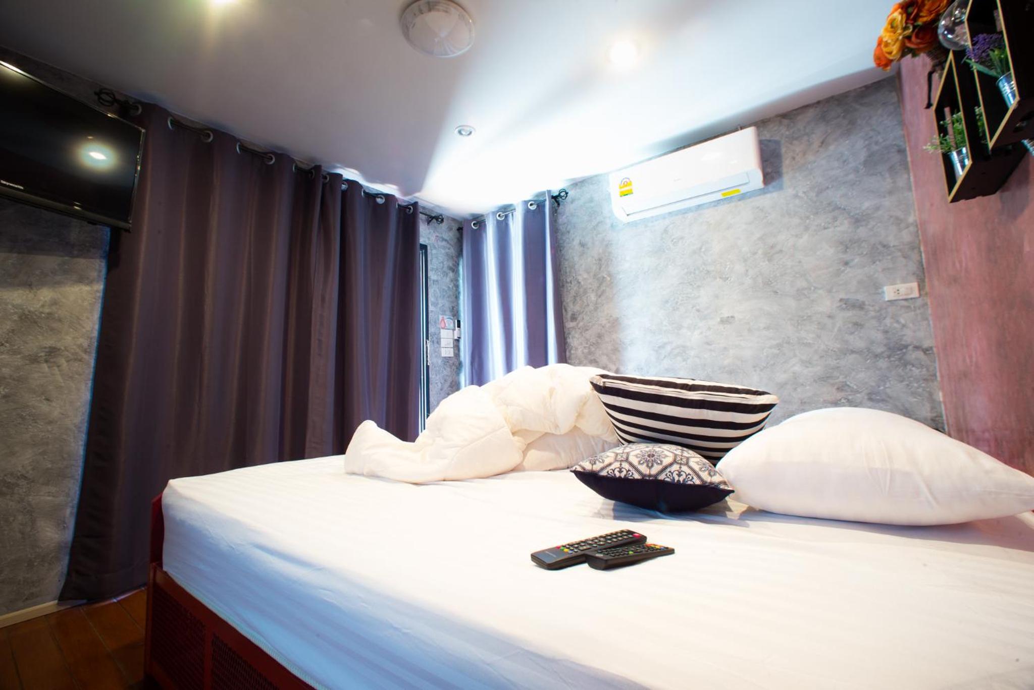 Standard Single Room photo 2