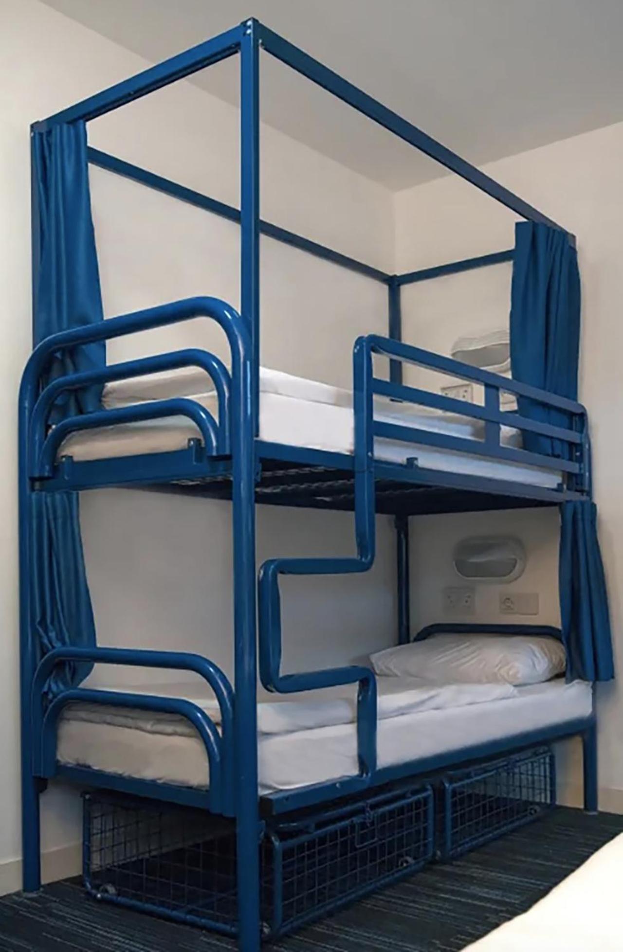 3 Bed Private Room En Suite