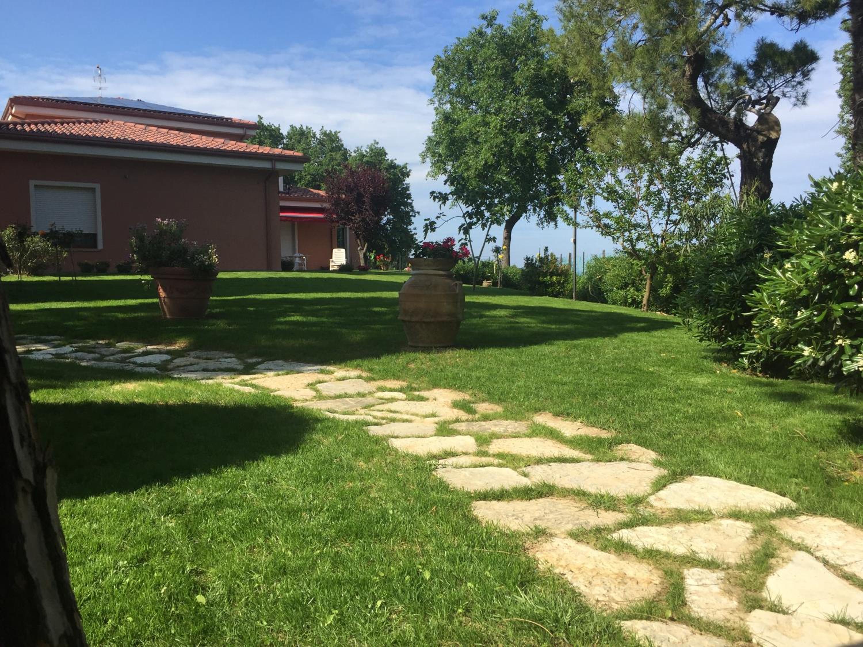 Villa photo 3