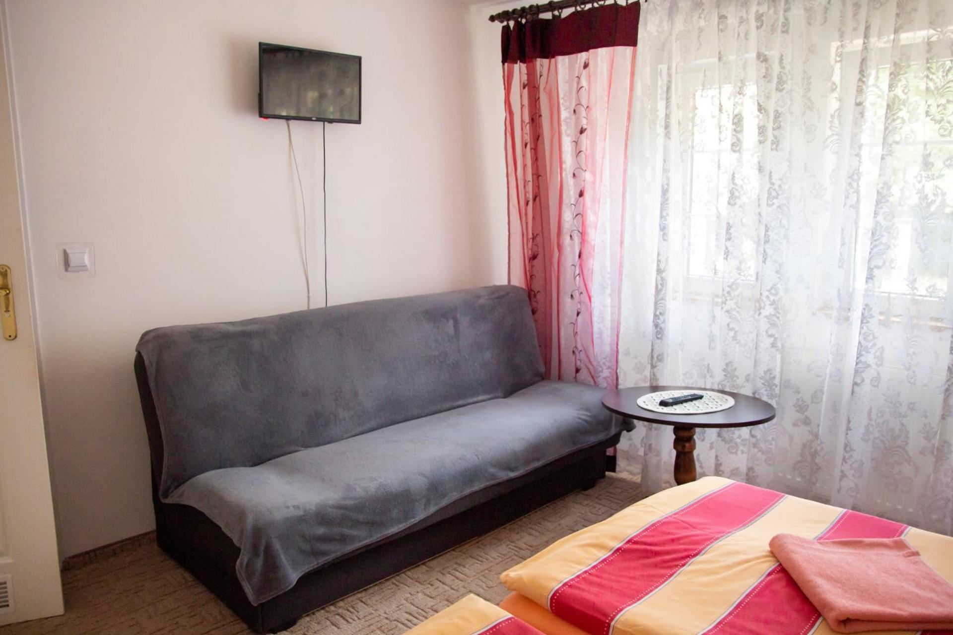 Quadruple Room - Photo 2